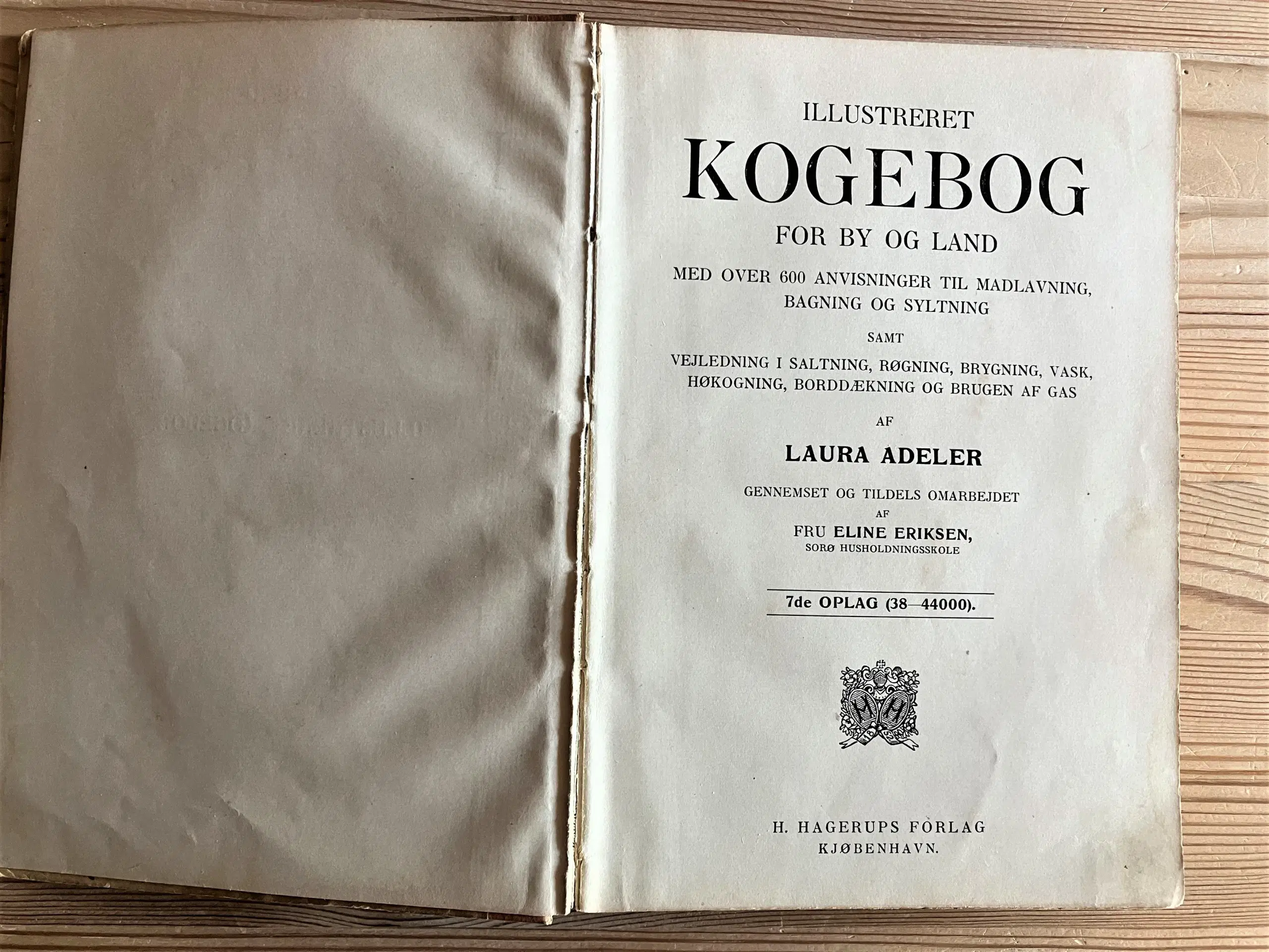 115 år gl kogebog Laura Adeler