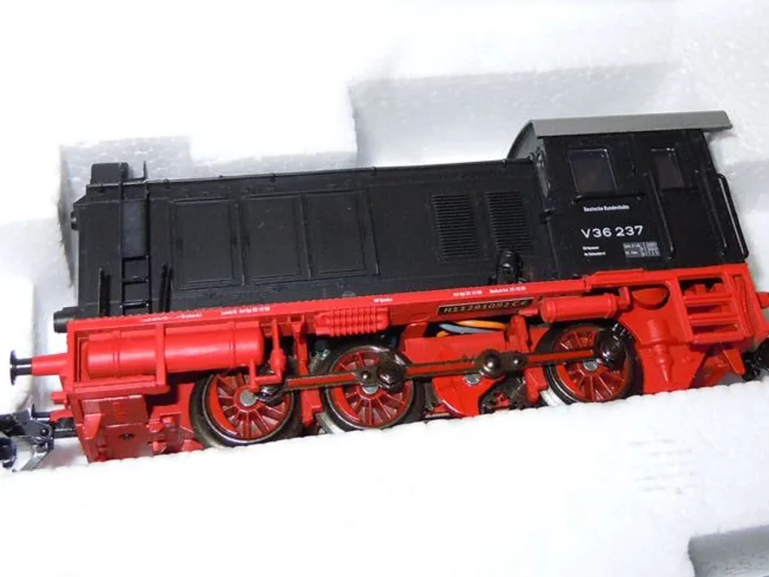 Märklin 26577 V36 diesel-lok med 4 vogne