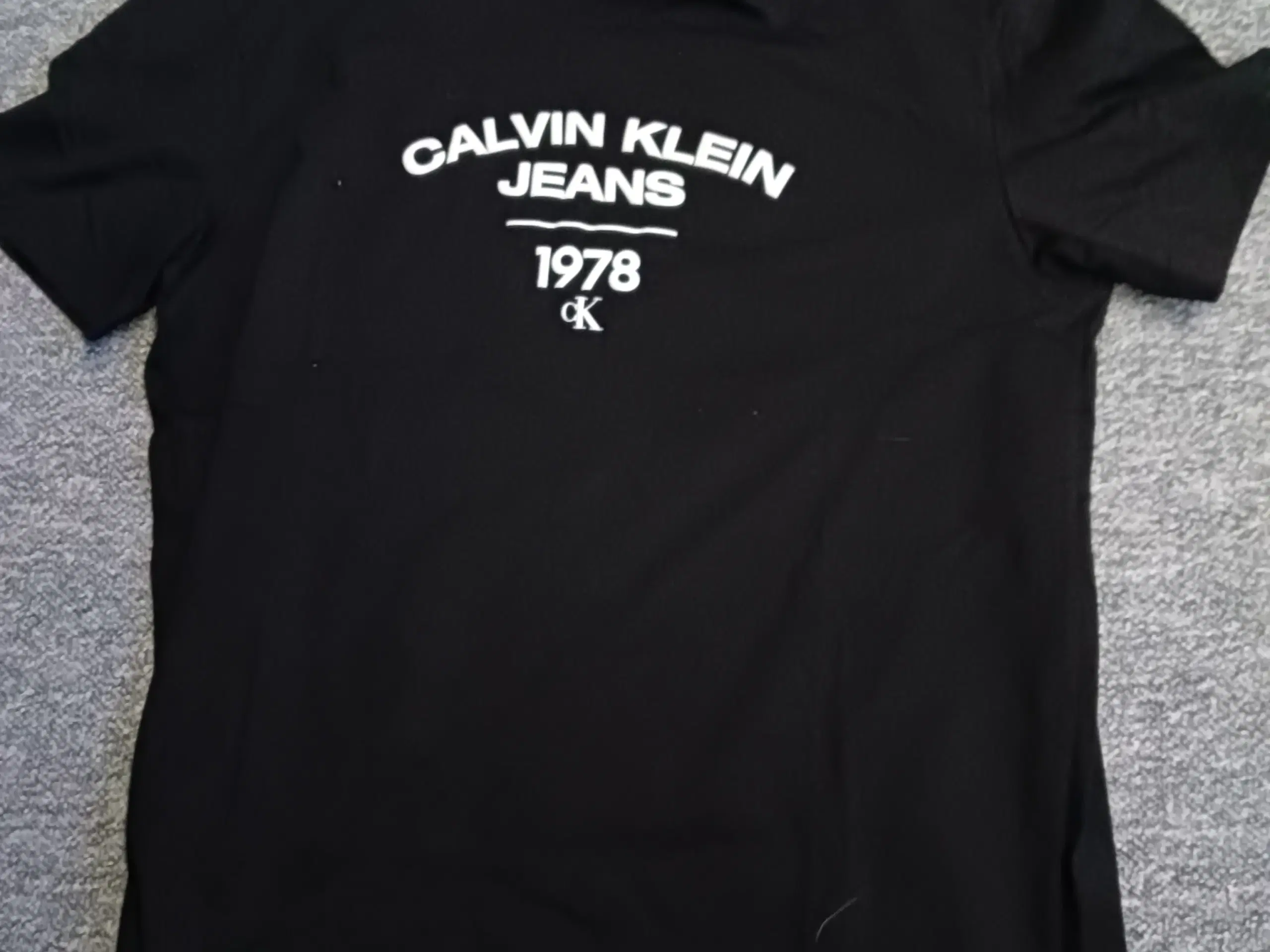 Calvin Klein t-shirt