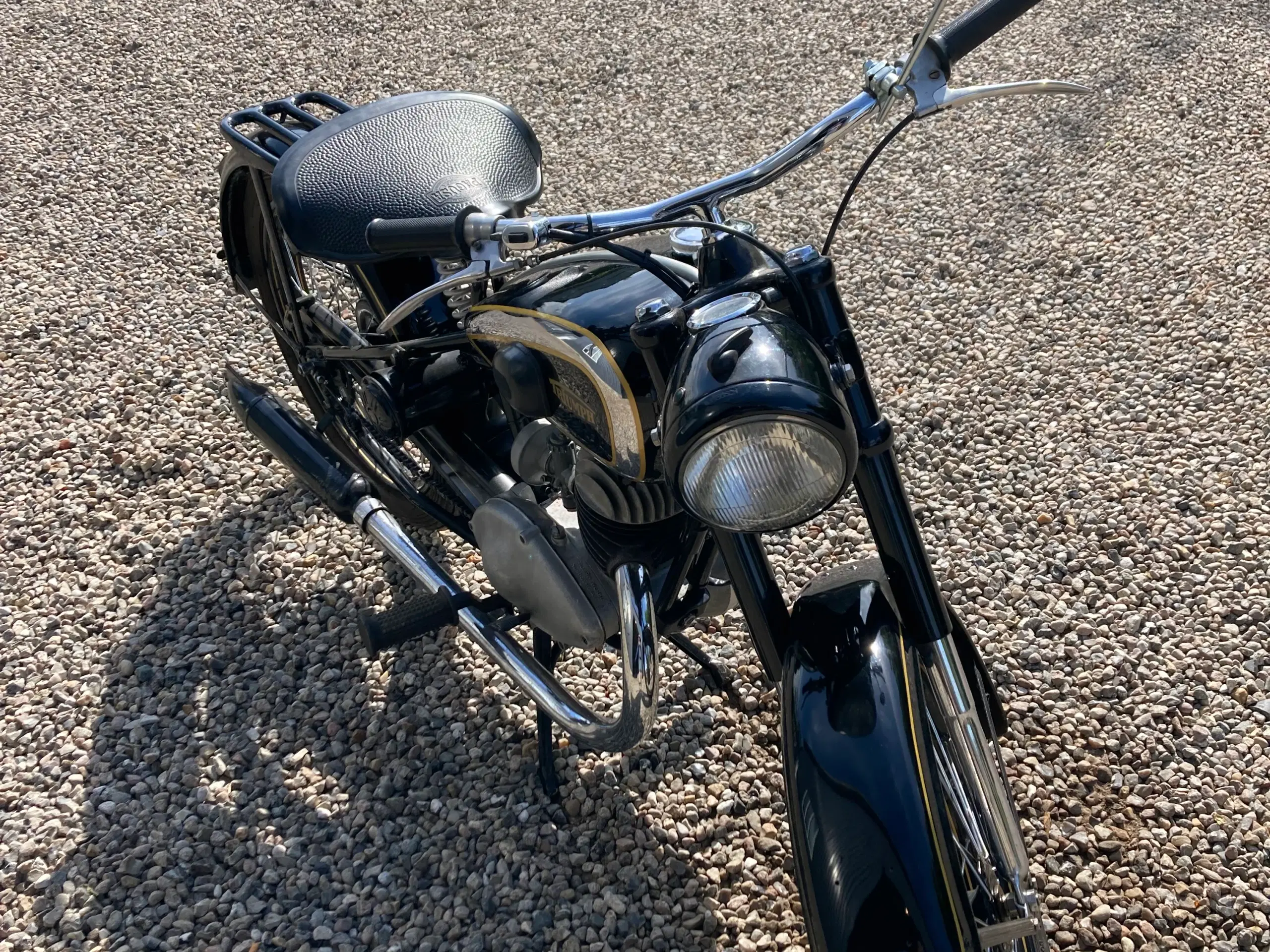 Triumph BDG 125