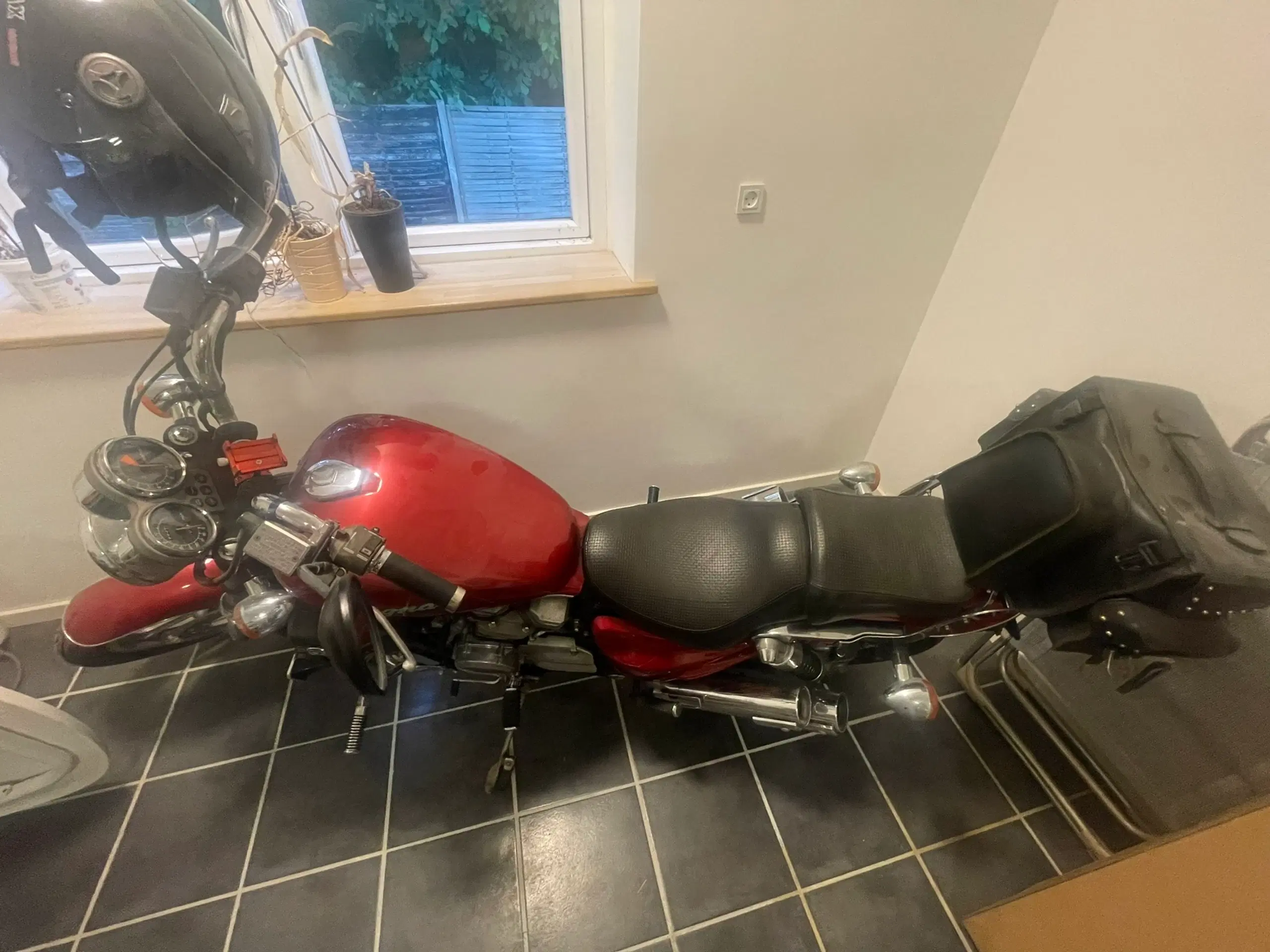 Honda Super Magna 700