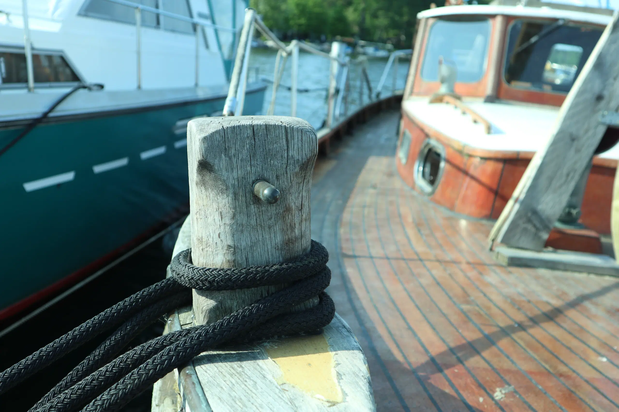 Two-master motor sailboat oak rarity! Berlin