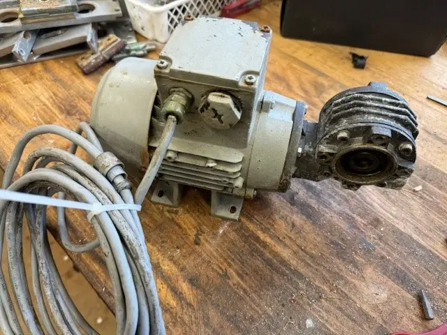 Gearmotor