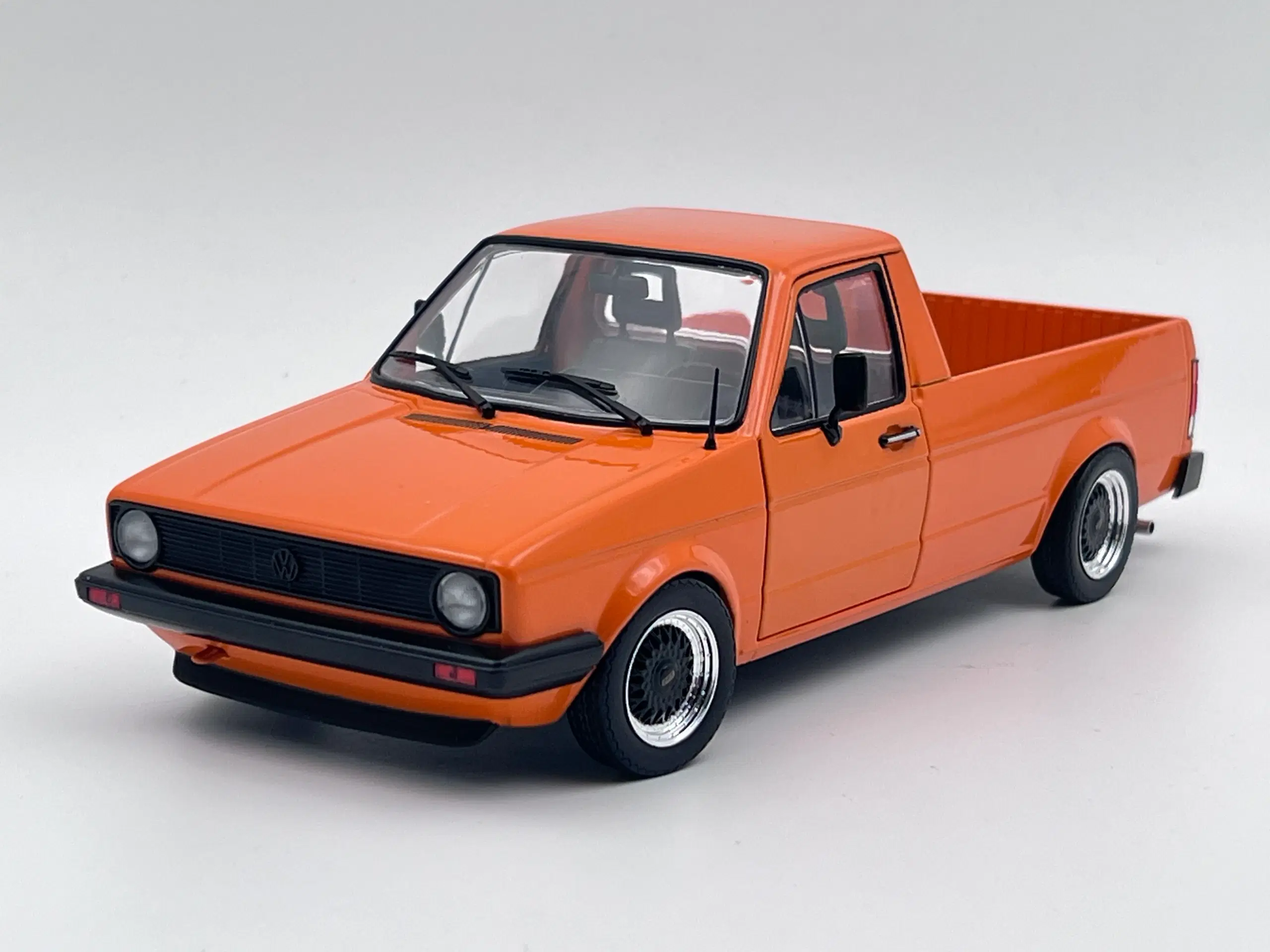 1982 VW Caddy Mk 1 med BBS - 1:18