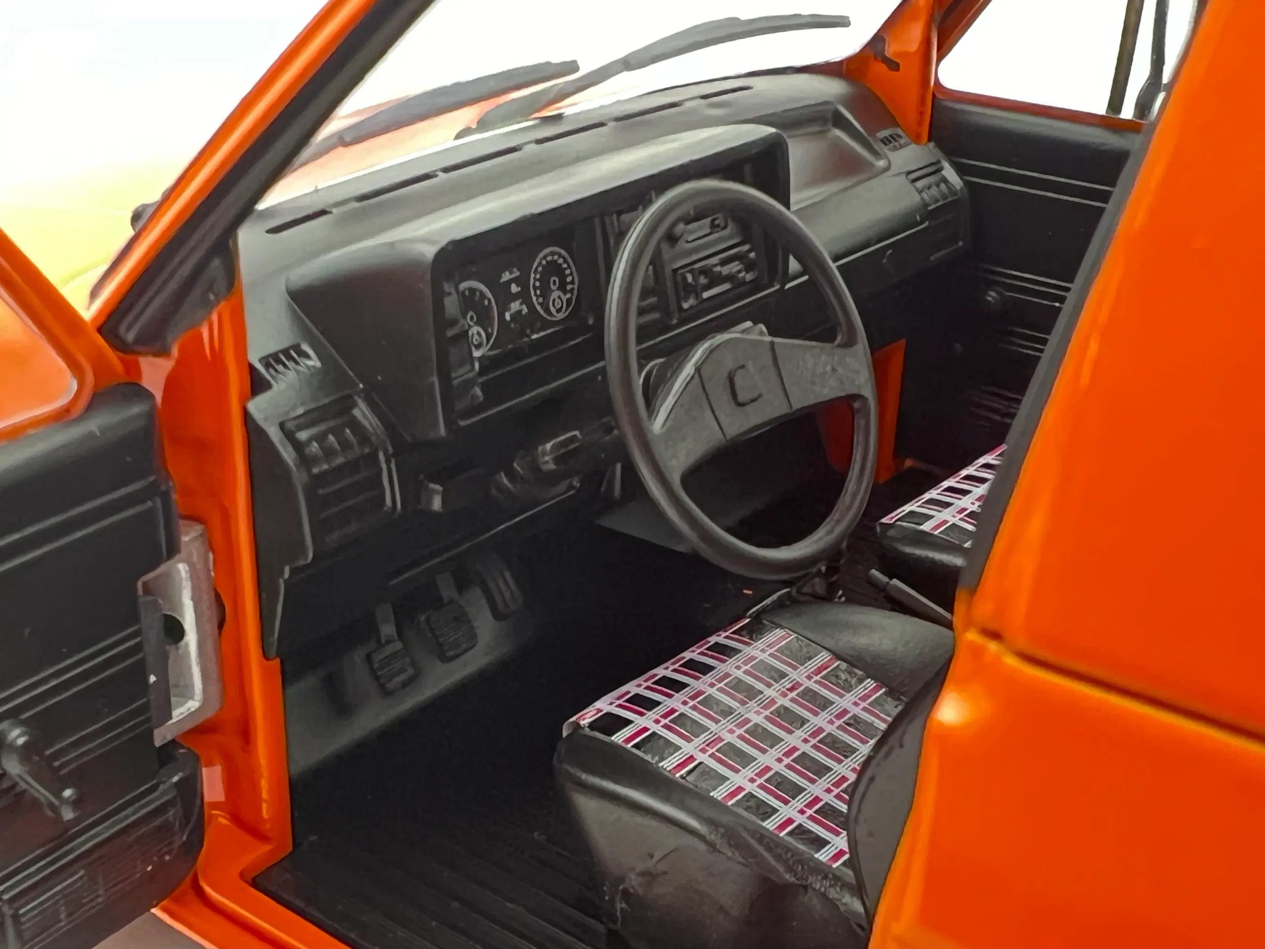 1982 VW Caddy Mk 1 med BBS - 1:18