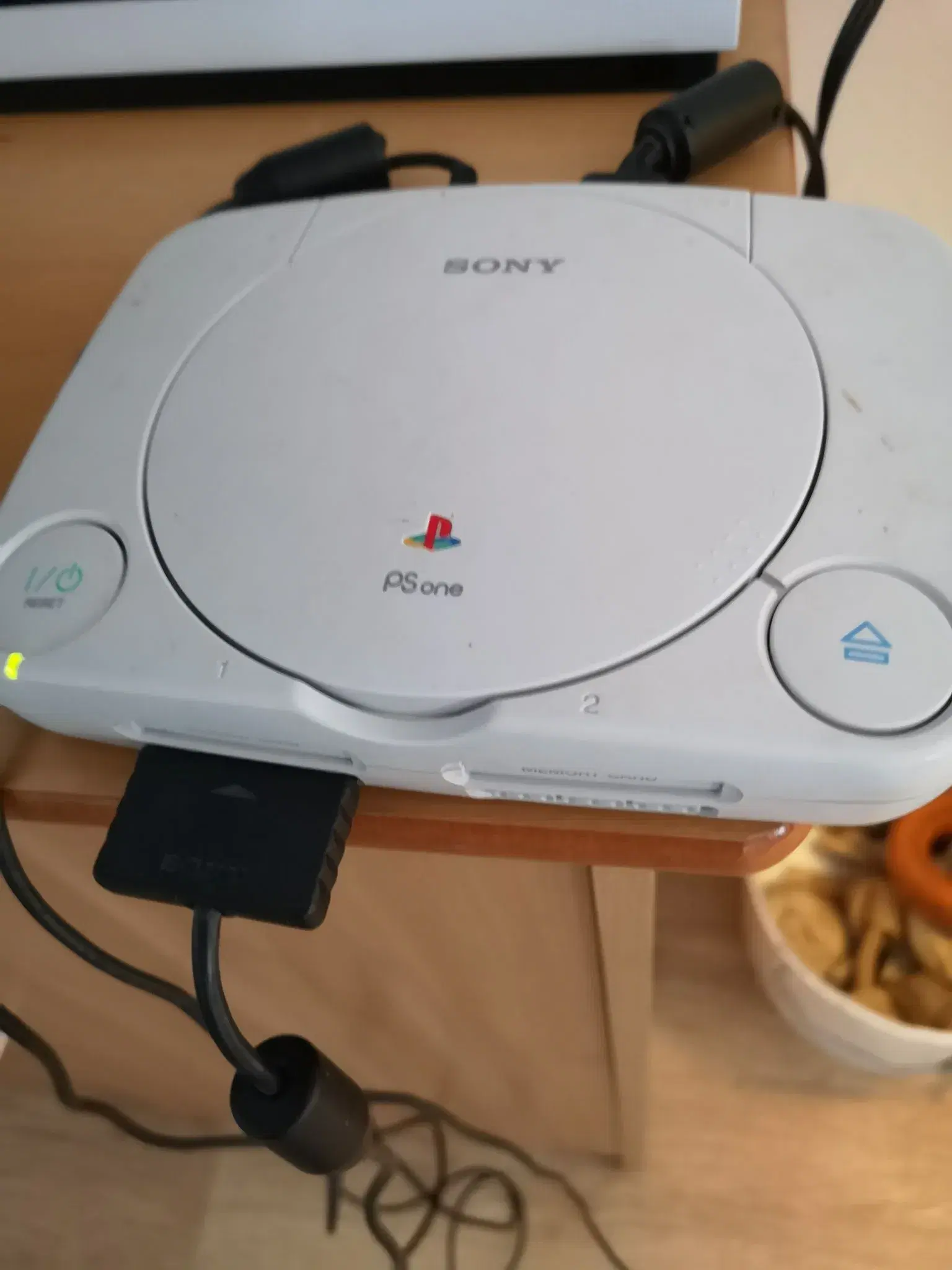 Ps1 slim inkl Hugo spil!