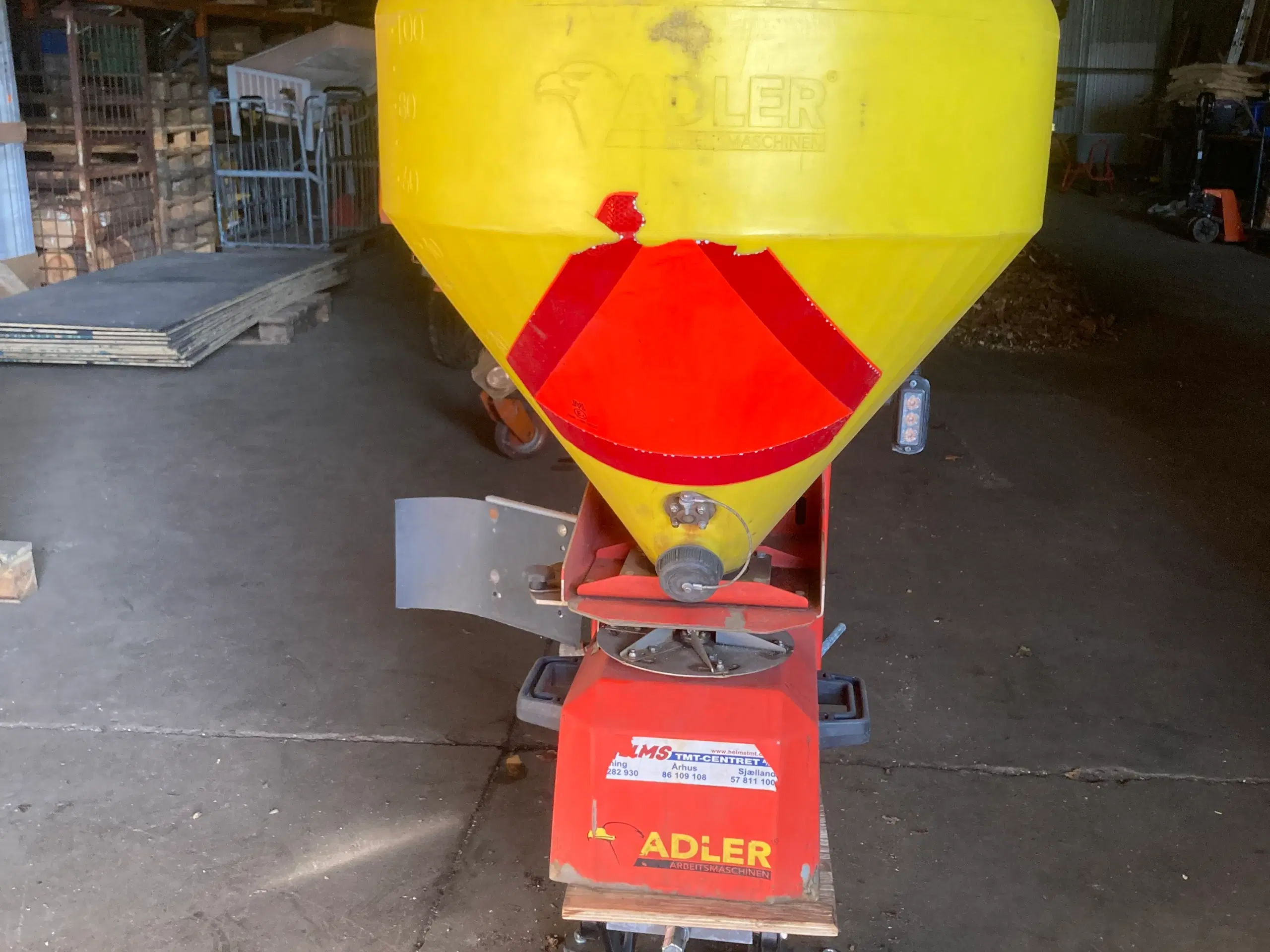 Adler Saltspreder 120 L