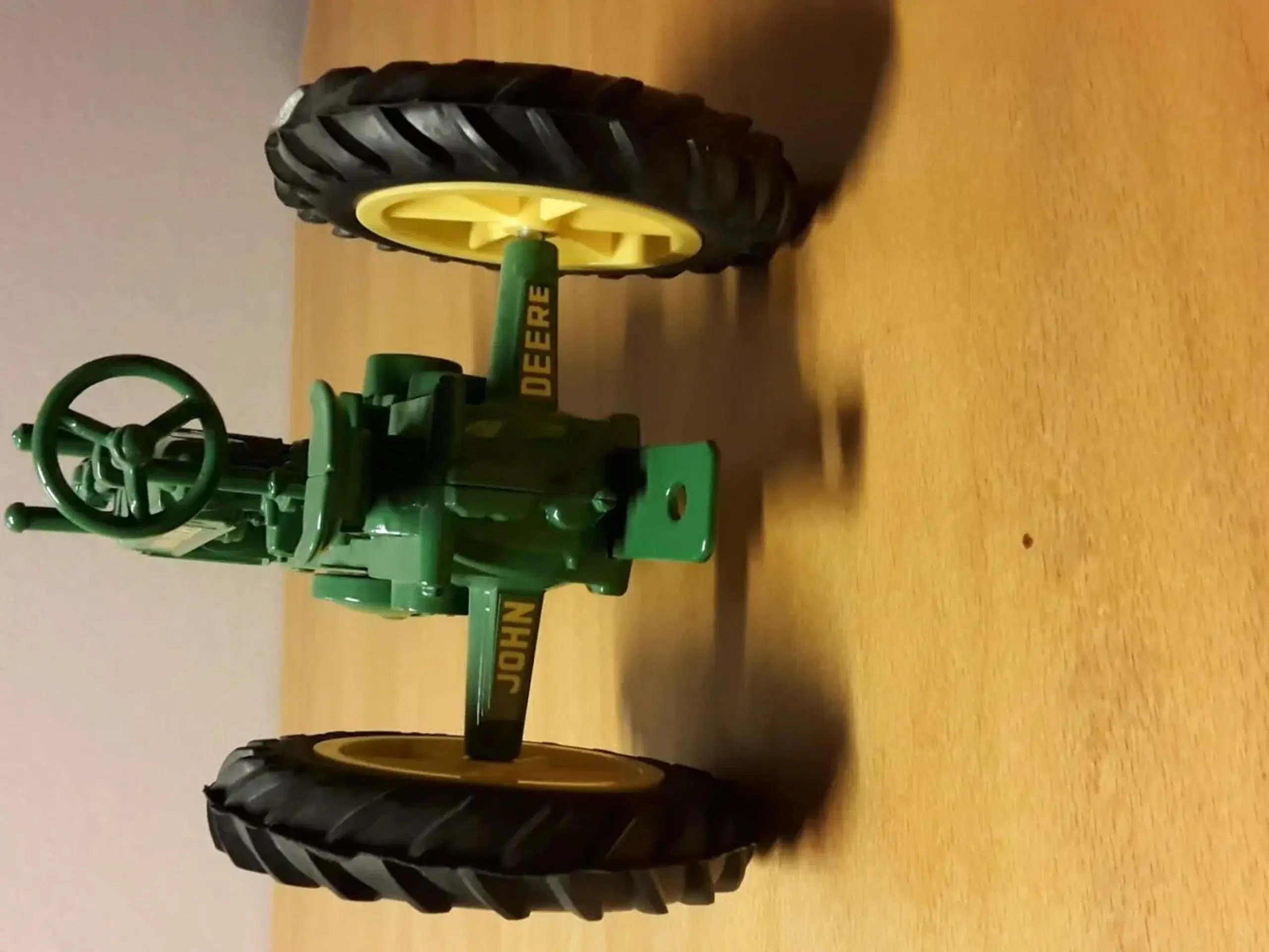 Modeltraktor John Deere A