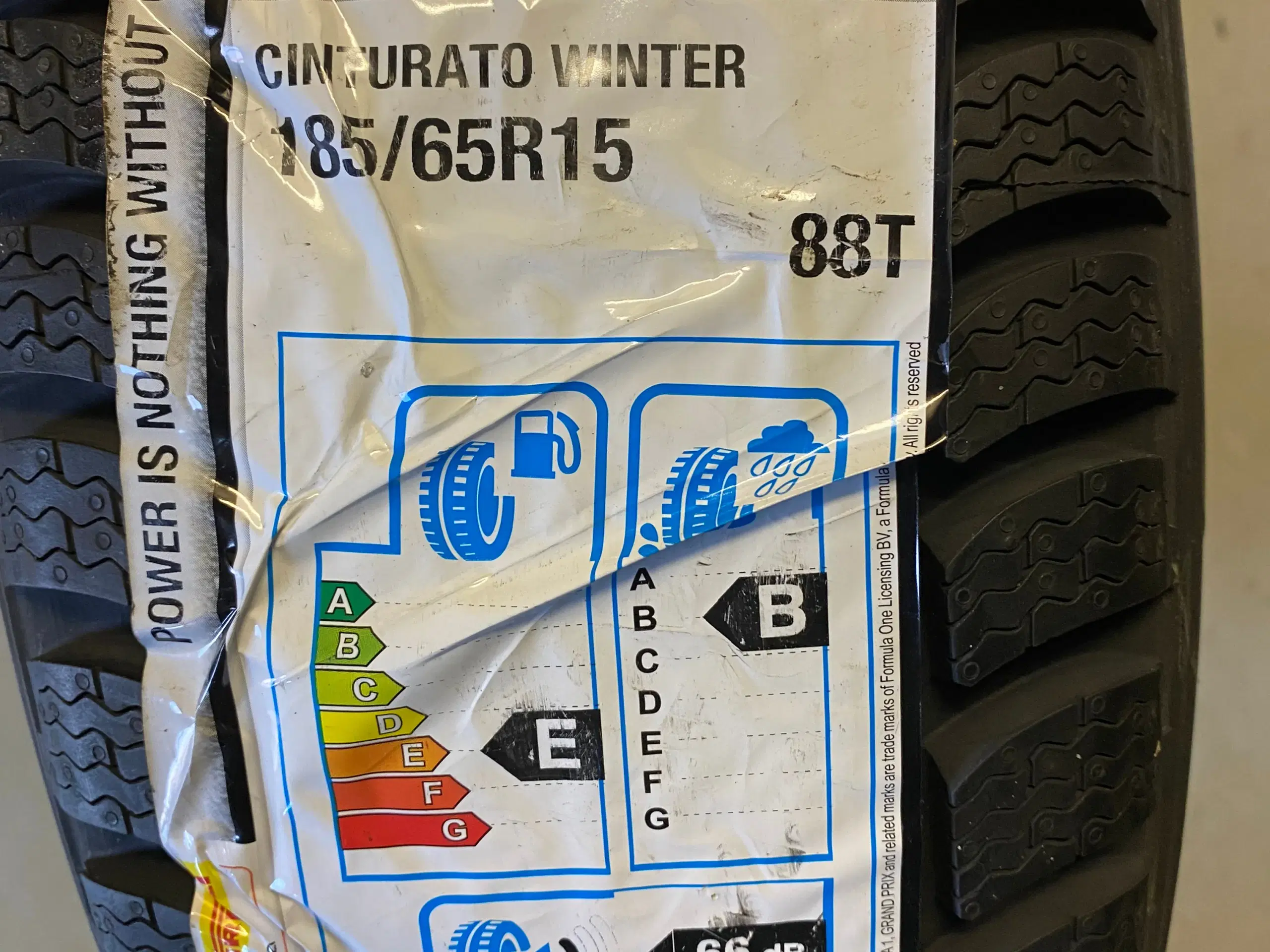 Pirelli 185/65R15 88T nyt Vinterdæk