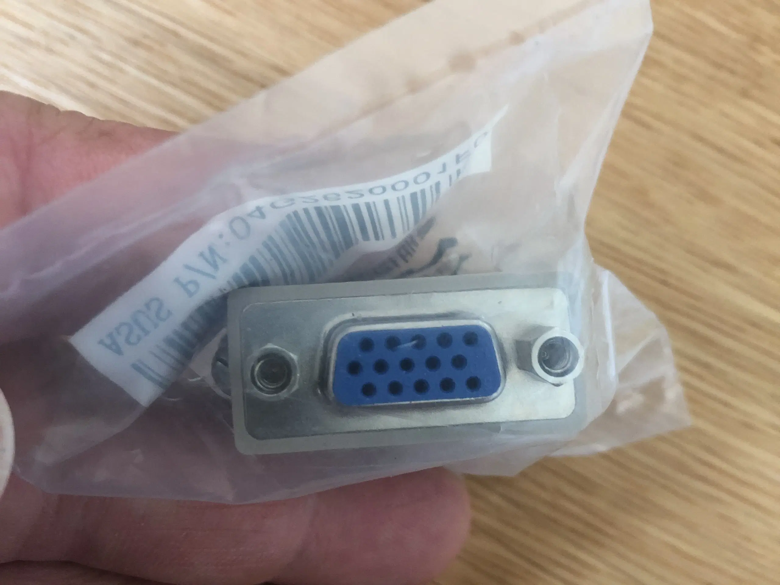 ADAPTER DVI-ANALOG PLUG-VGA(F) ASUS