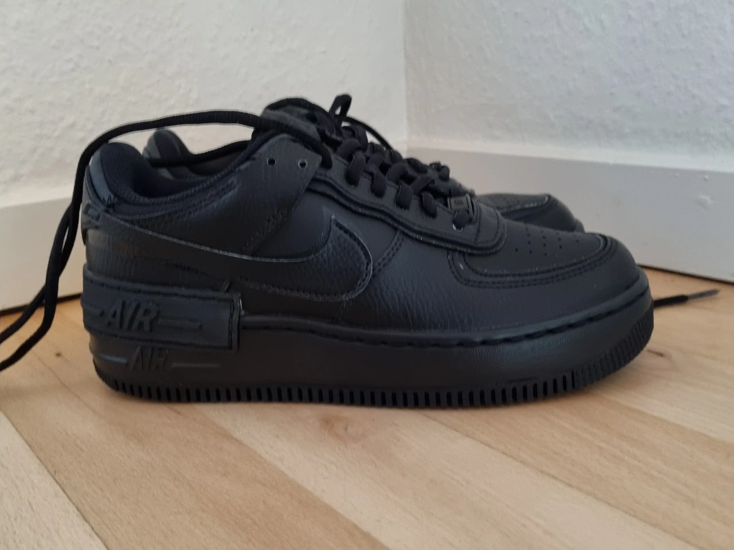 NIKE W AF1 SHADOW Black sneakers str375