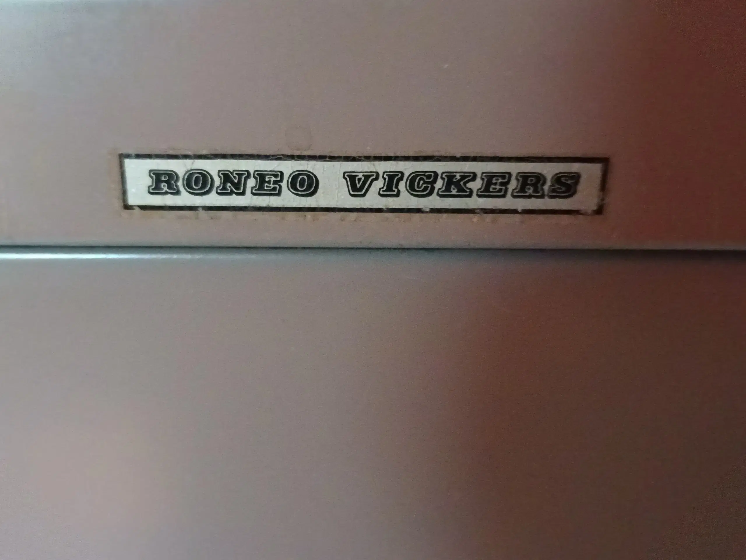 Originalt Roneo Vickers arkivskab