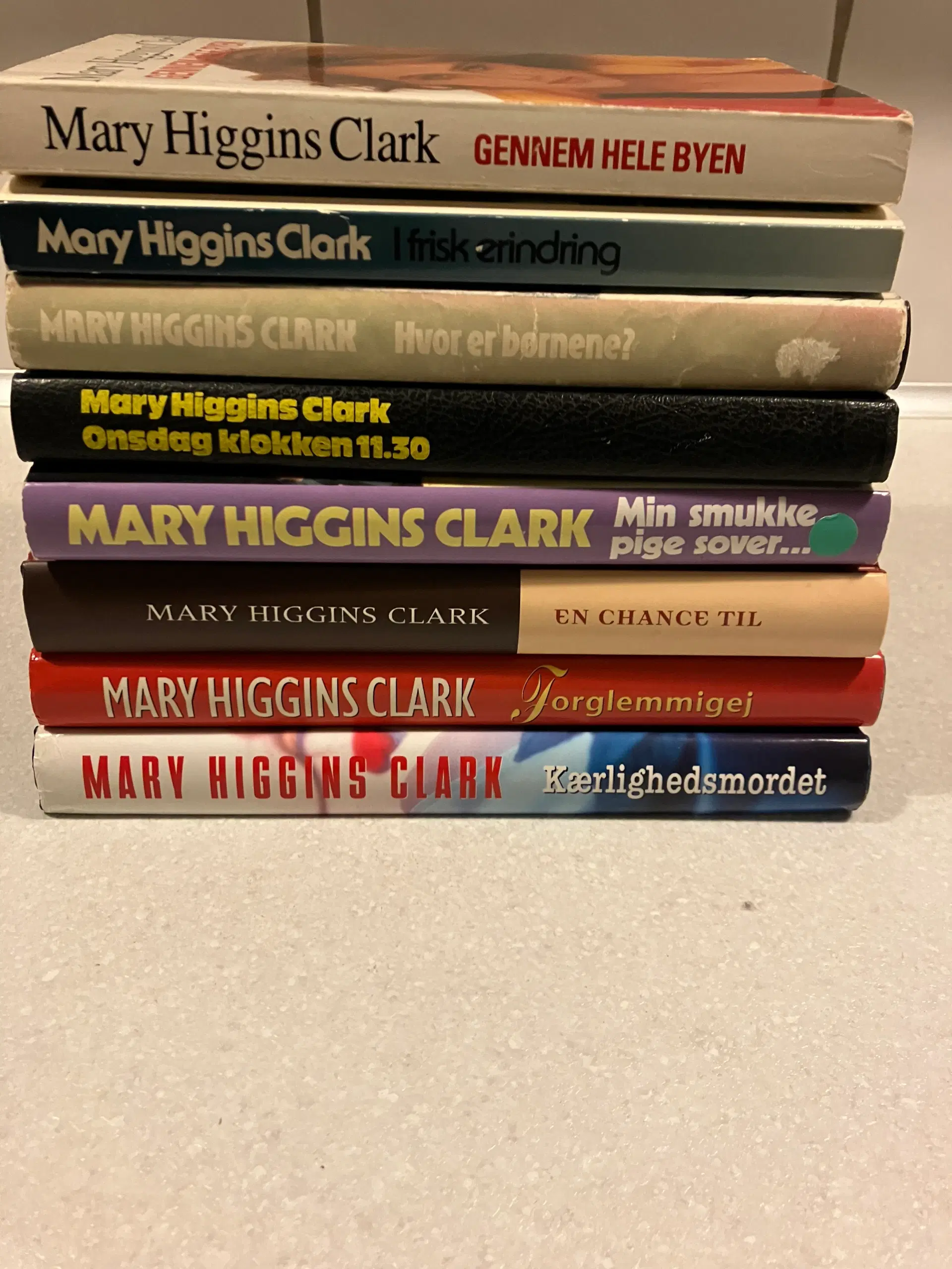 Krimier af Mary Higgins Clark en stor bestseller f