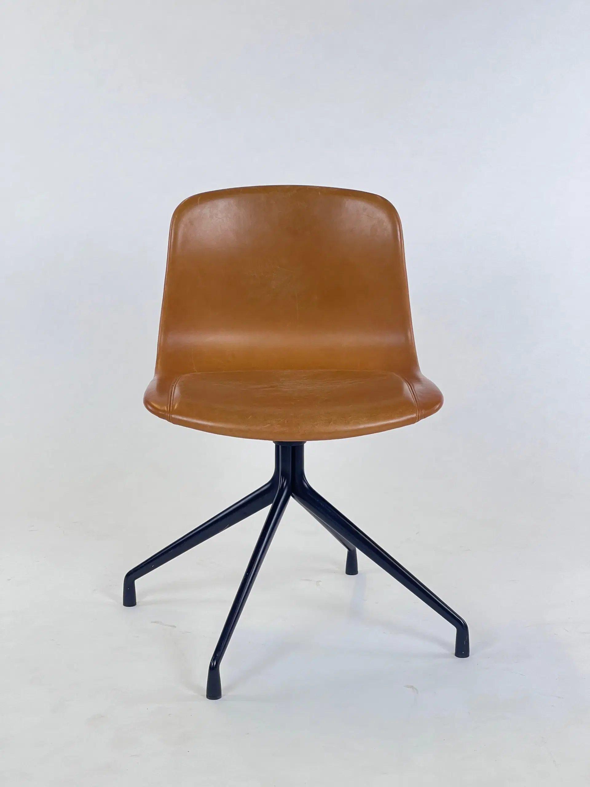 HAY About a Chair - AAC11 - Cognac Læder