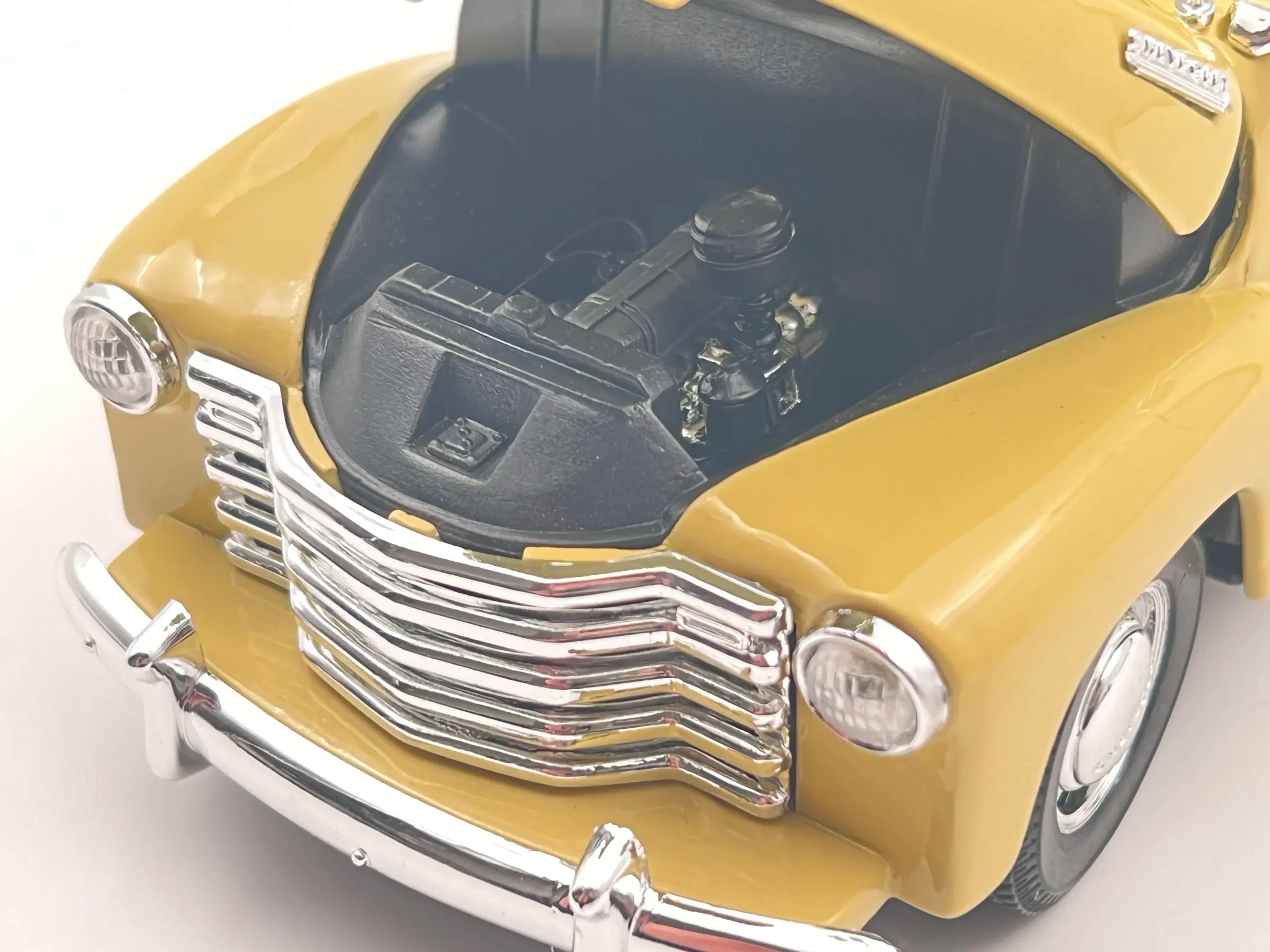 1950 Chevrolet Suburban 1:18  Flot og detaljeret