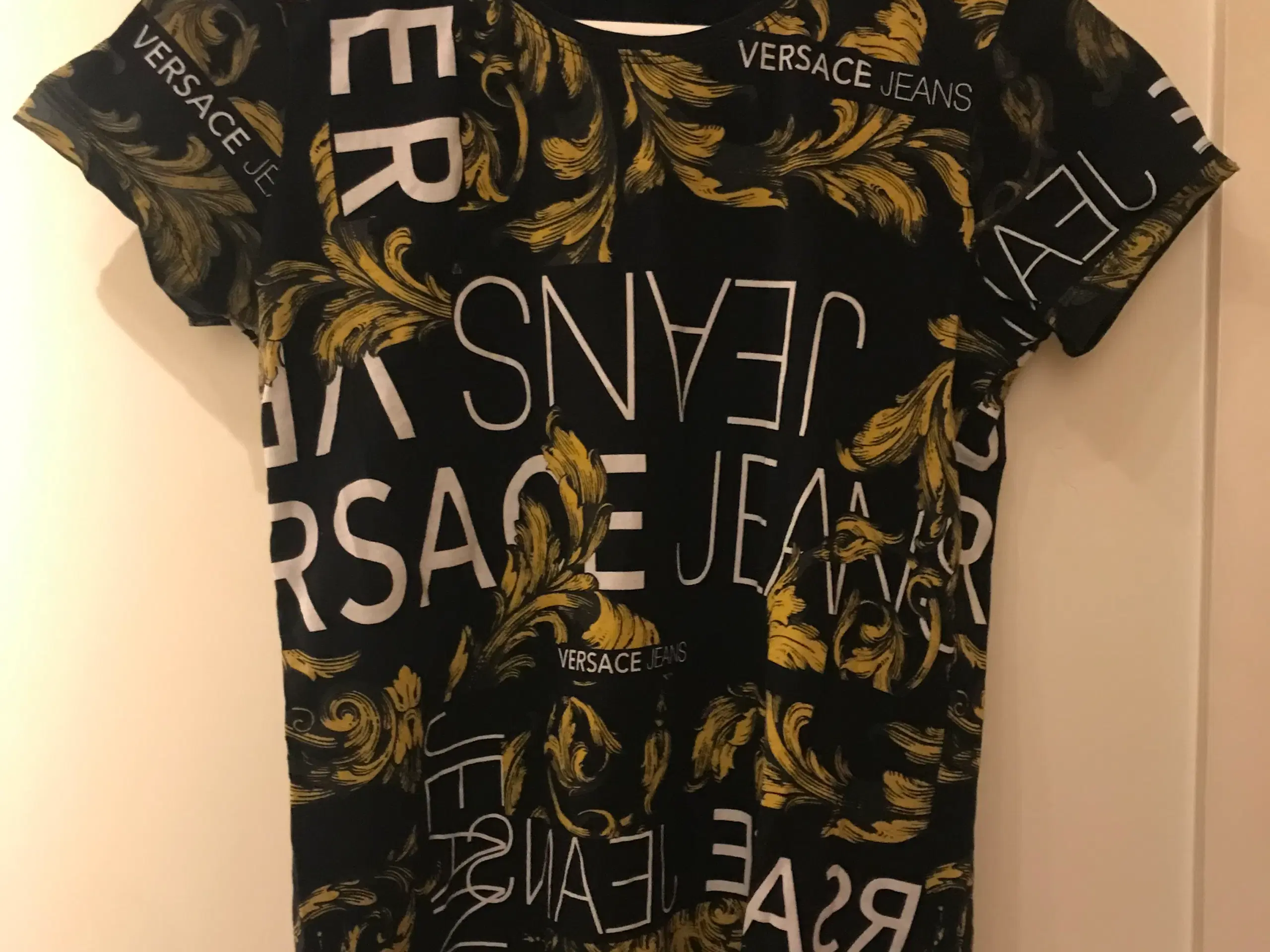 Versace jeans t-shirt størrelse M