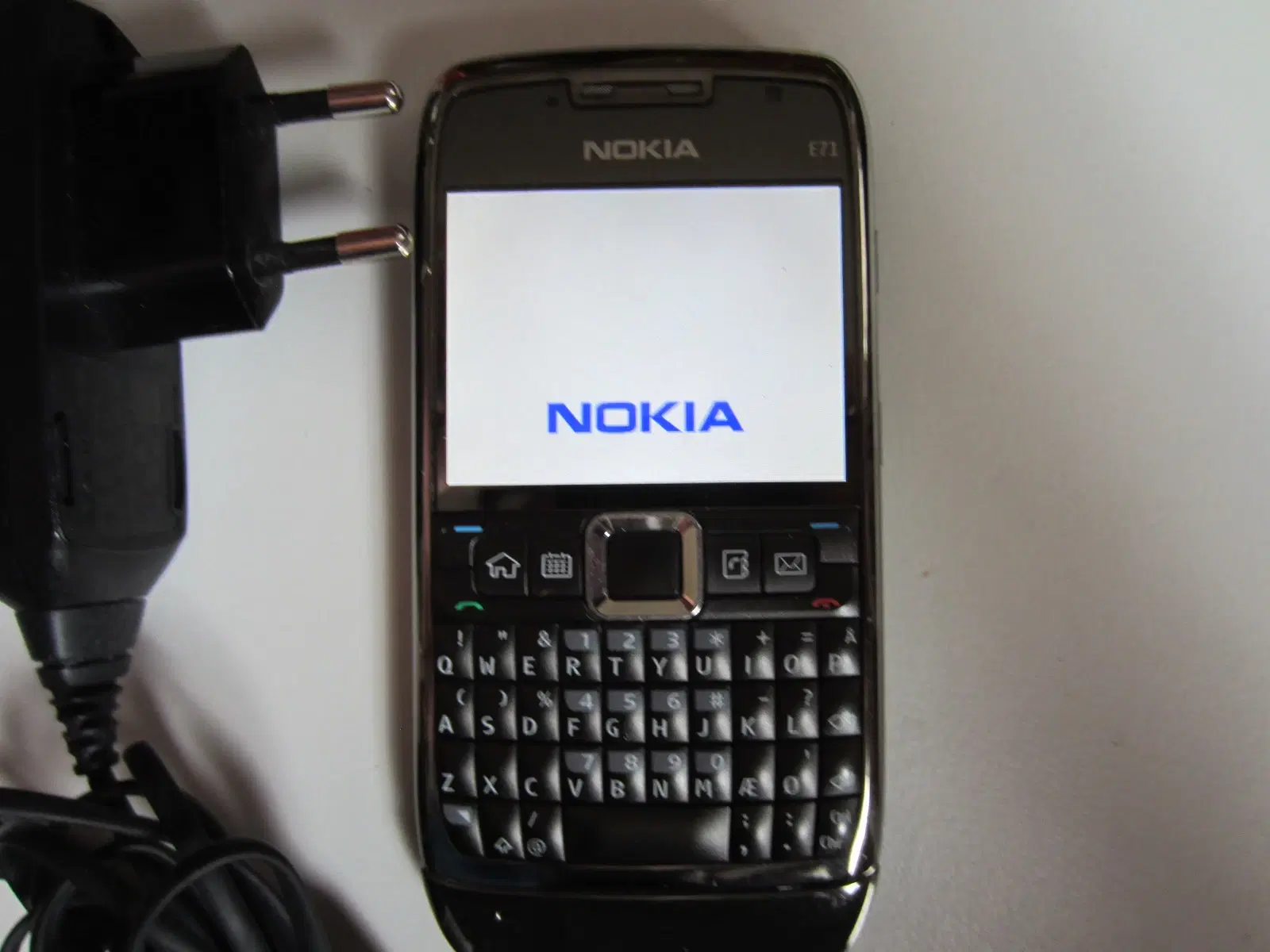 Nokia E71 mobiltelefon