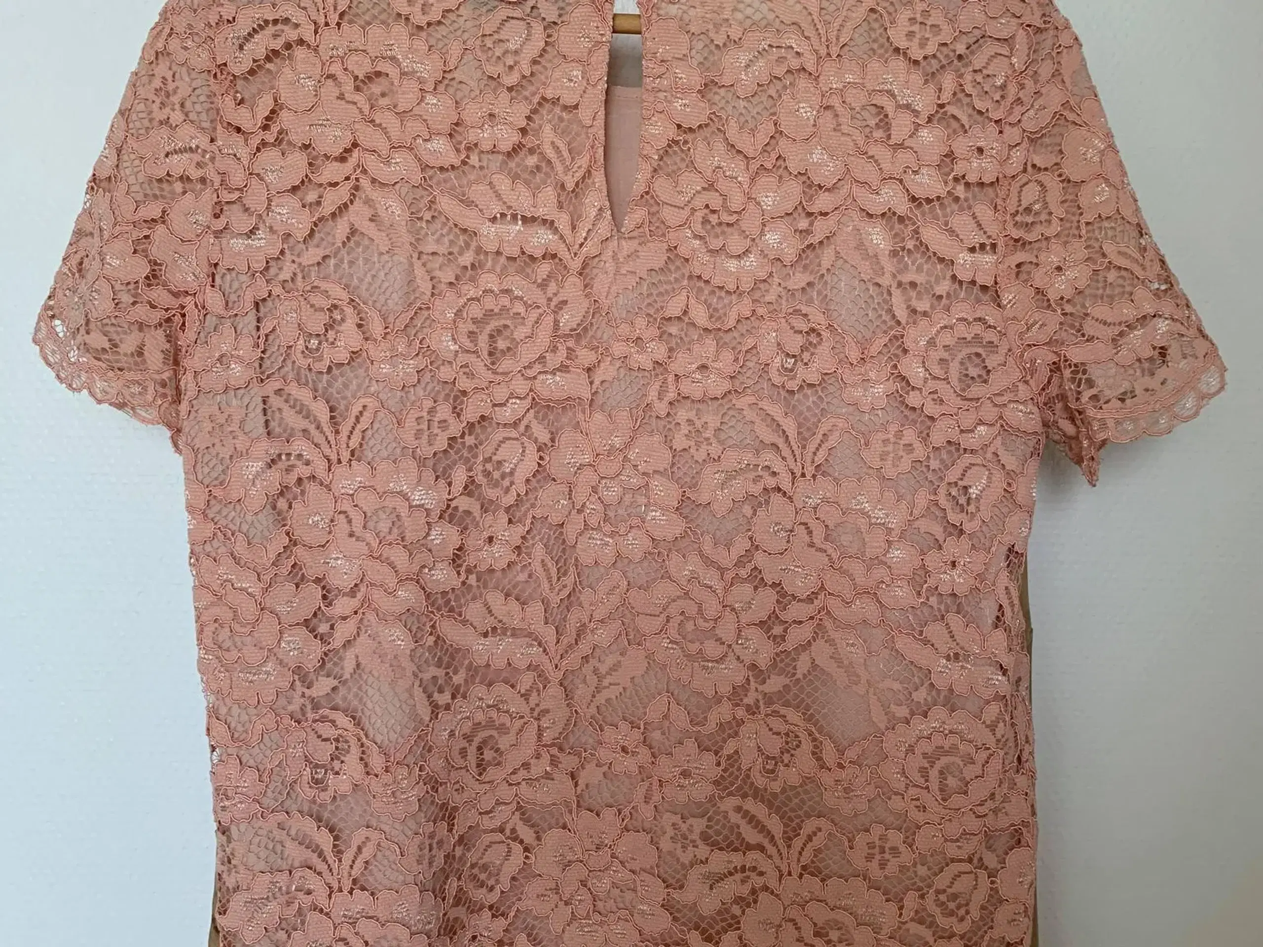 Soaked in Luxury broderi anglaise bluse str M