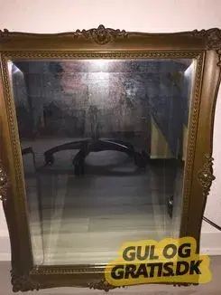antikt spejl med metalramme