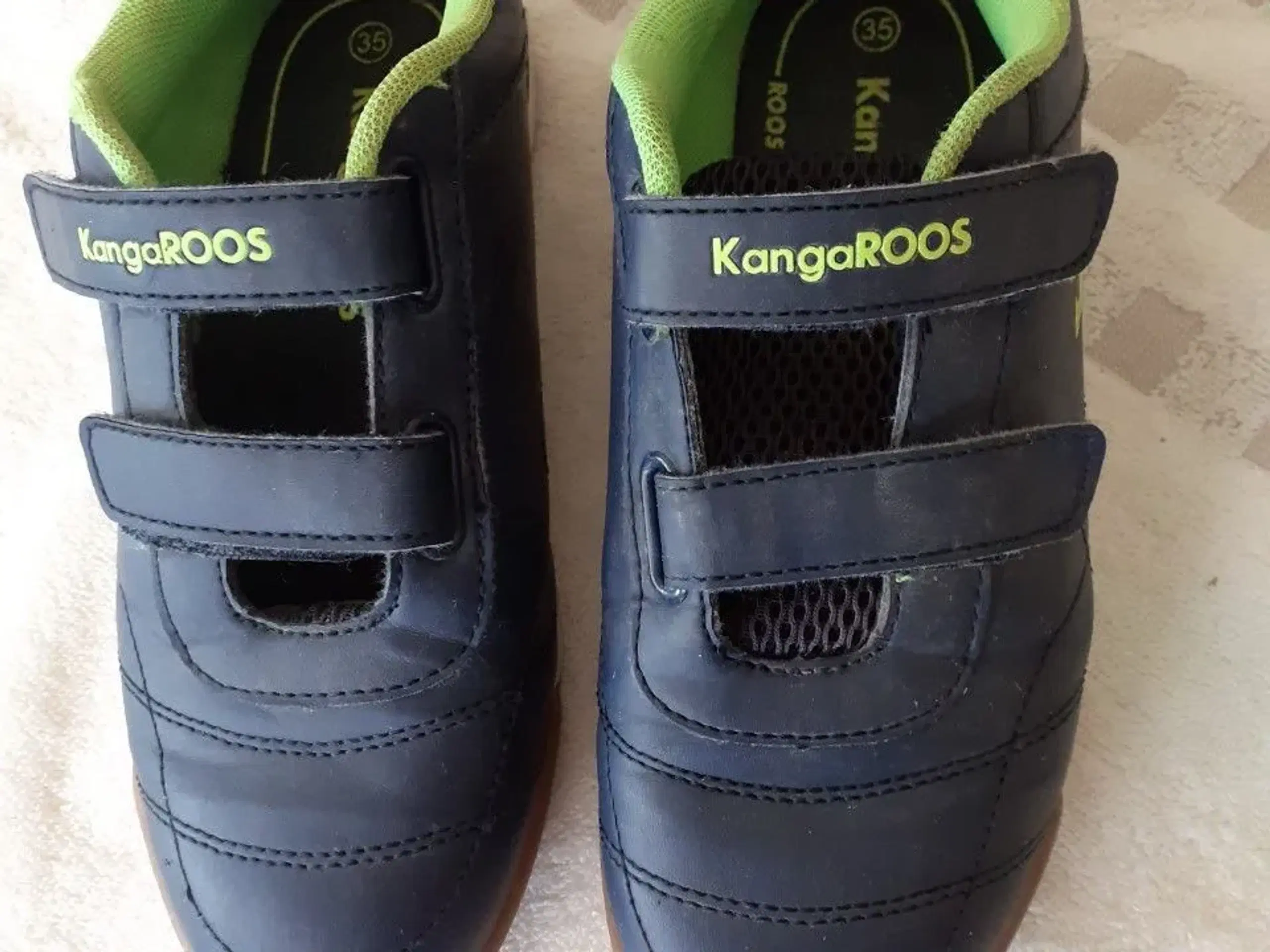 Sneakers sko str 35 mørkeblå med velcro luk