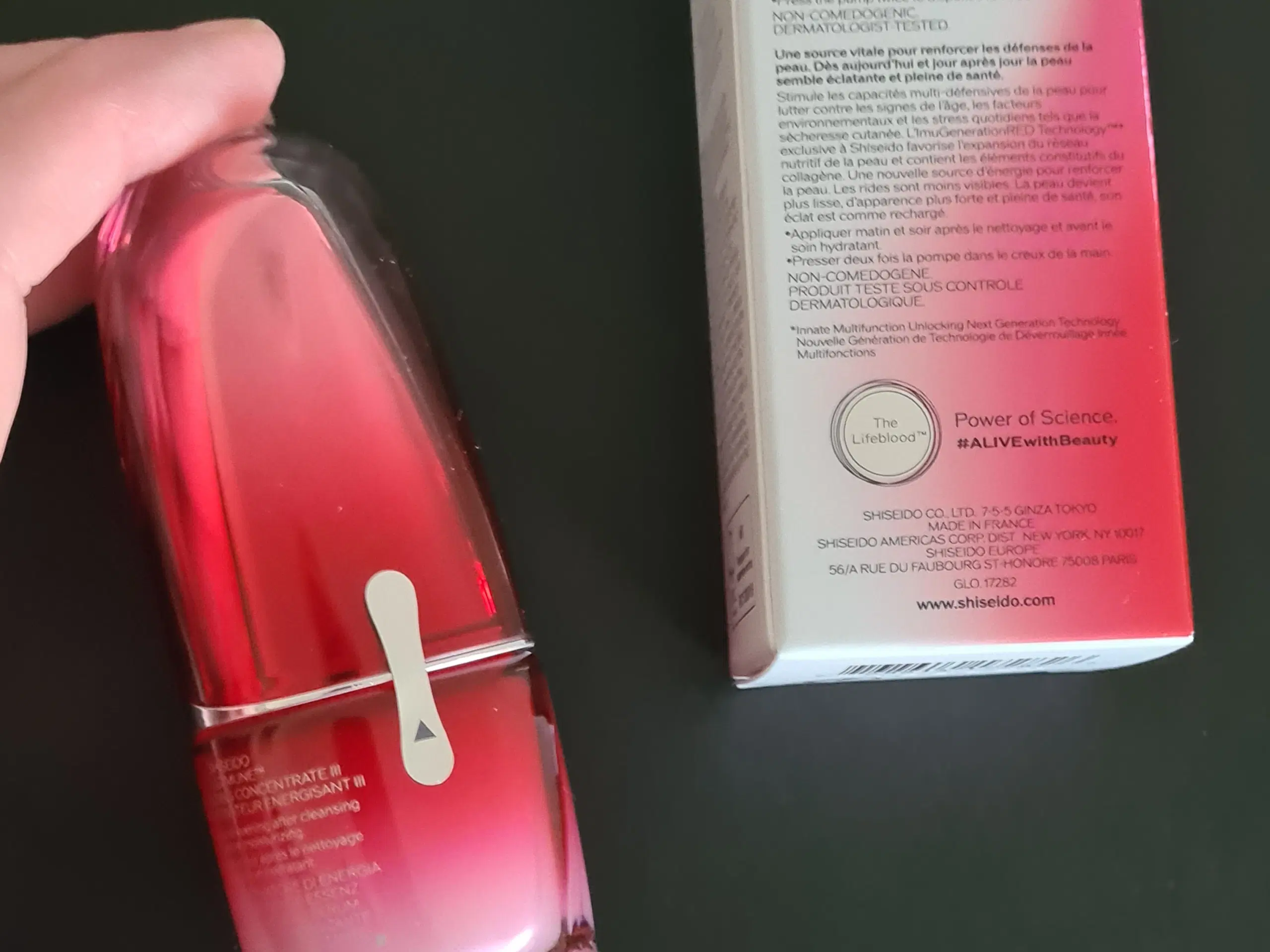 Shiseido serum, softner og 3 pakker eye mask.