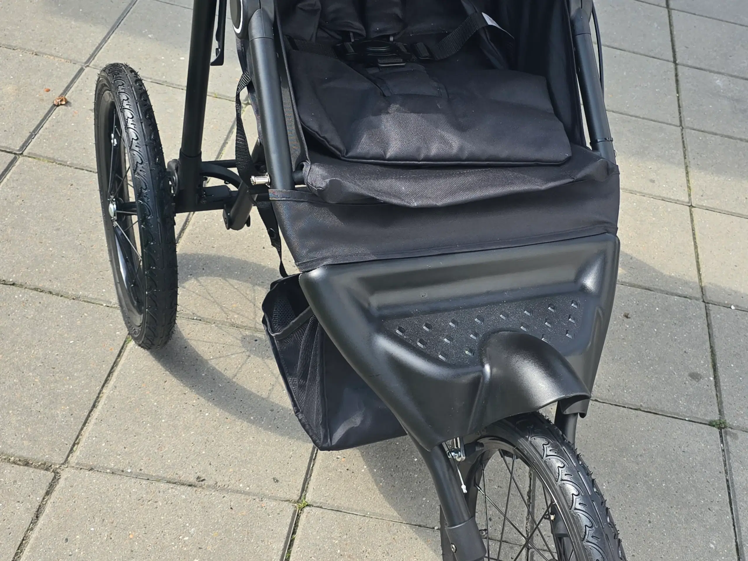 Barnevogn Solace løbejogger 20 sort SCANDIA