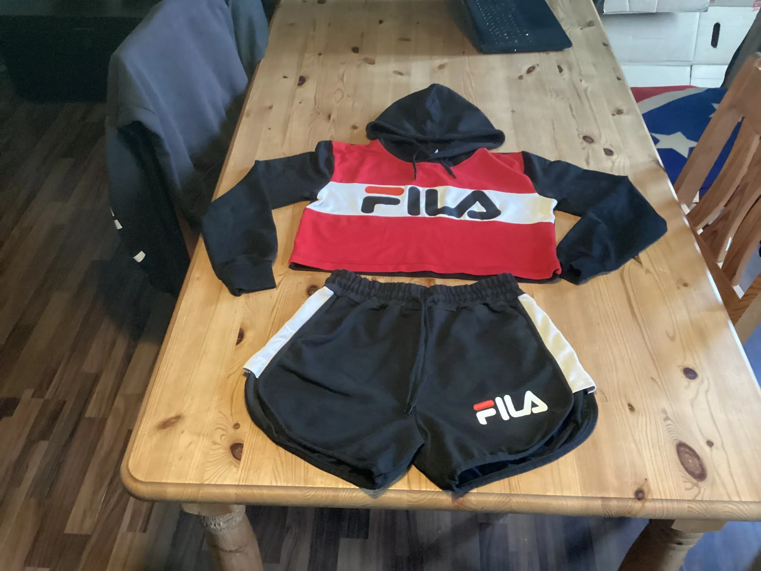 Fila Sæt / Nike Pro Leggins