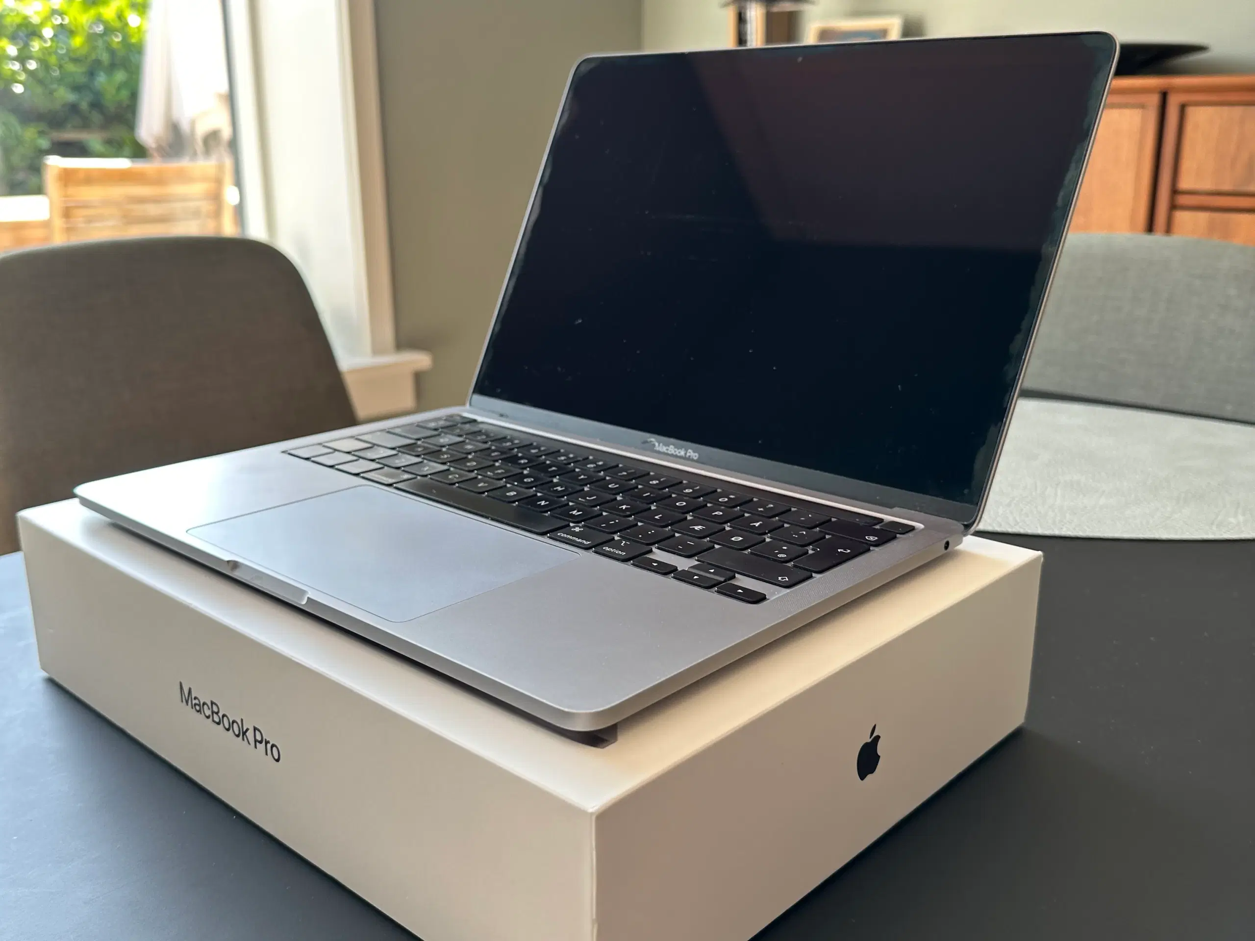 MacBook Pro (13”, M1, 2020)