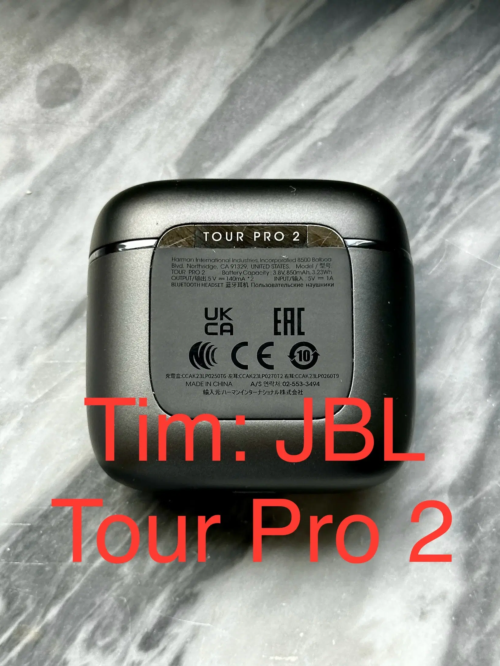 JBL Tour Pro 2