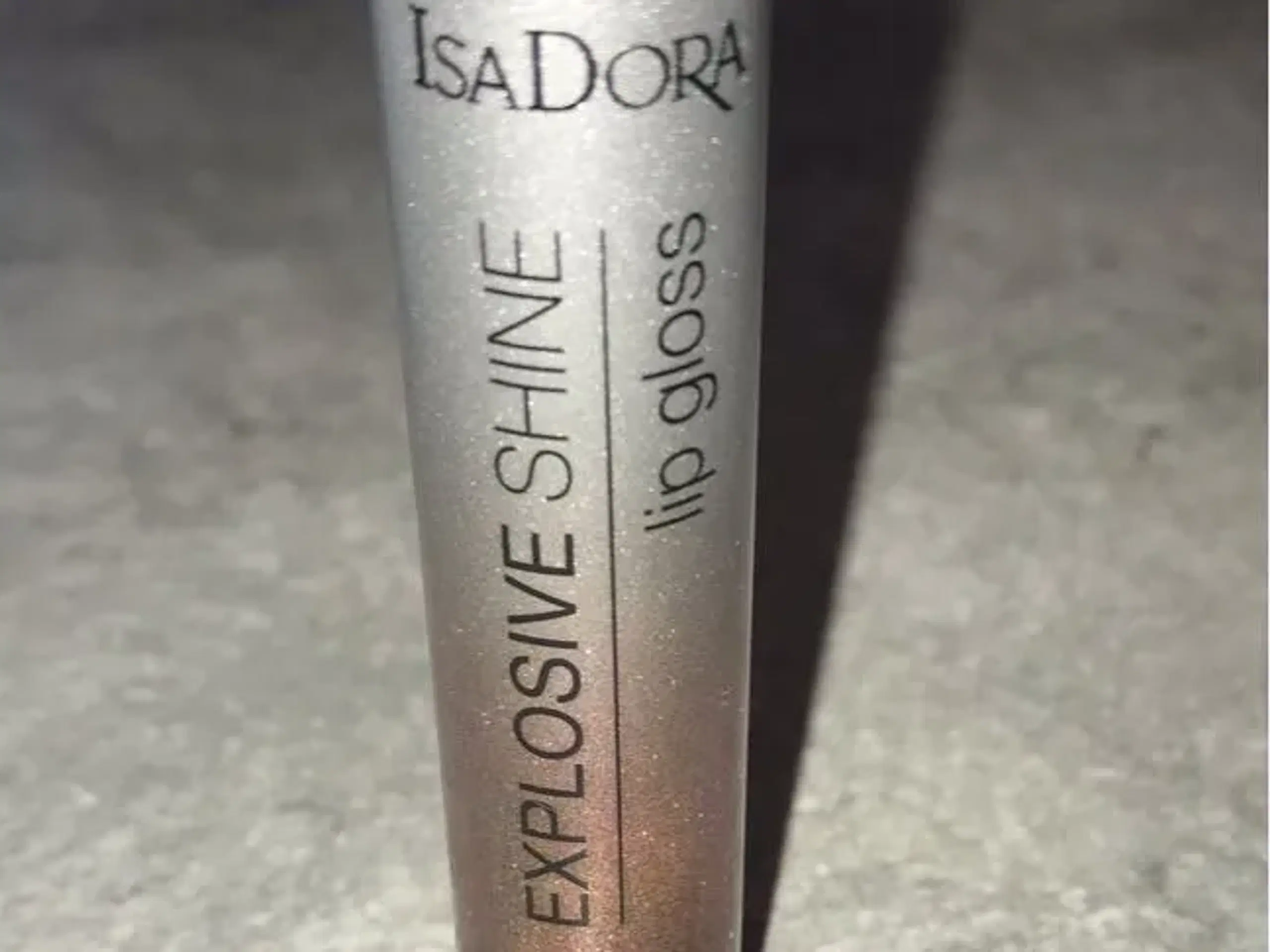 Lip gloss explosive shine sælges