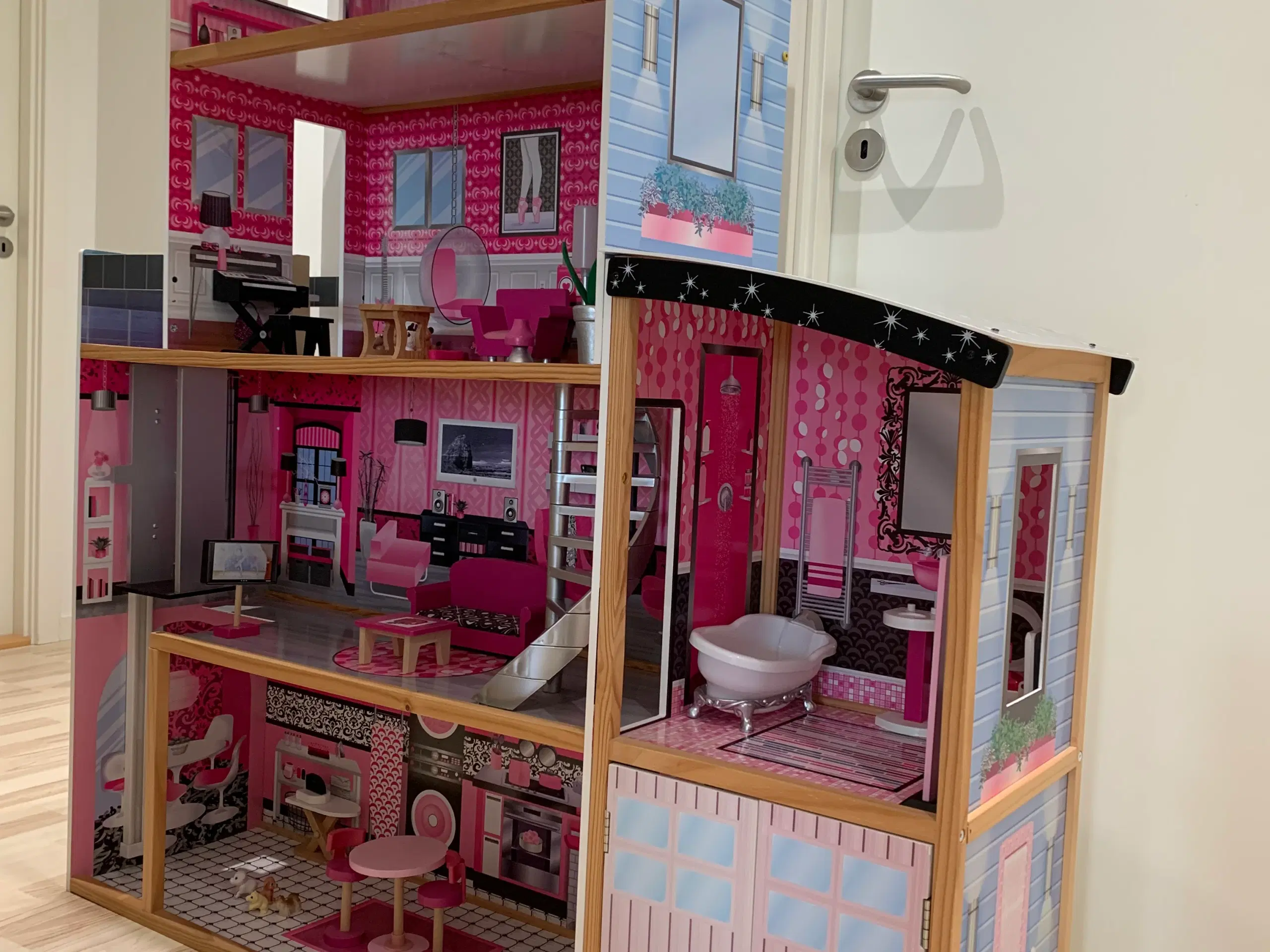 Barbiehus, Kidscraft