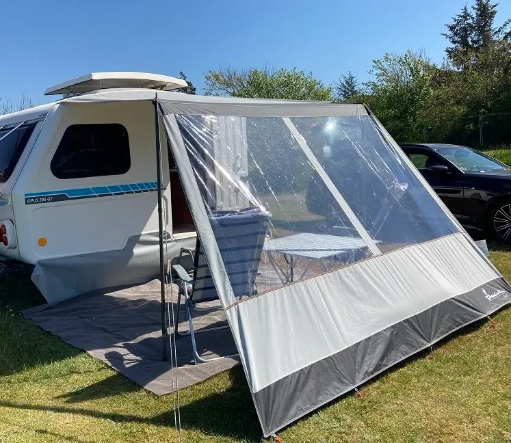 Niewiadow - OPUS 295 GT - Safari - Vega reg 2018