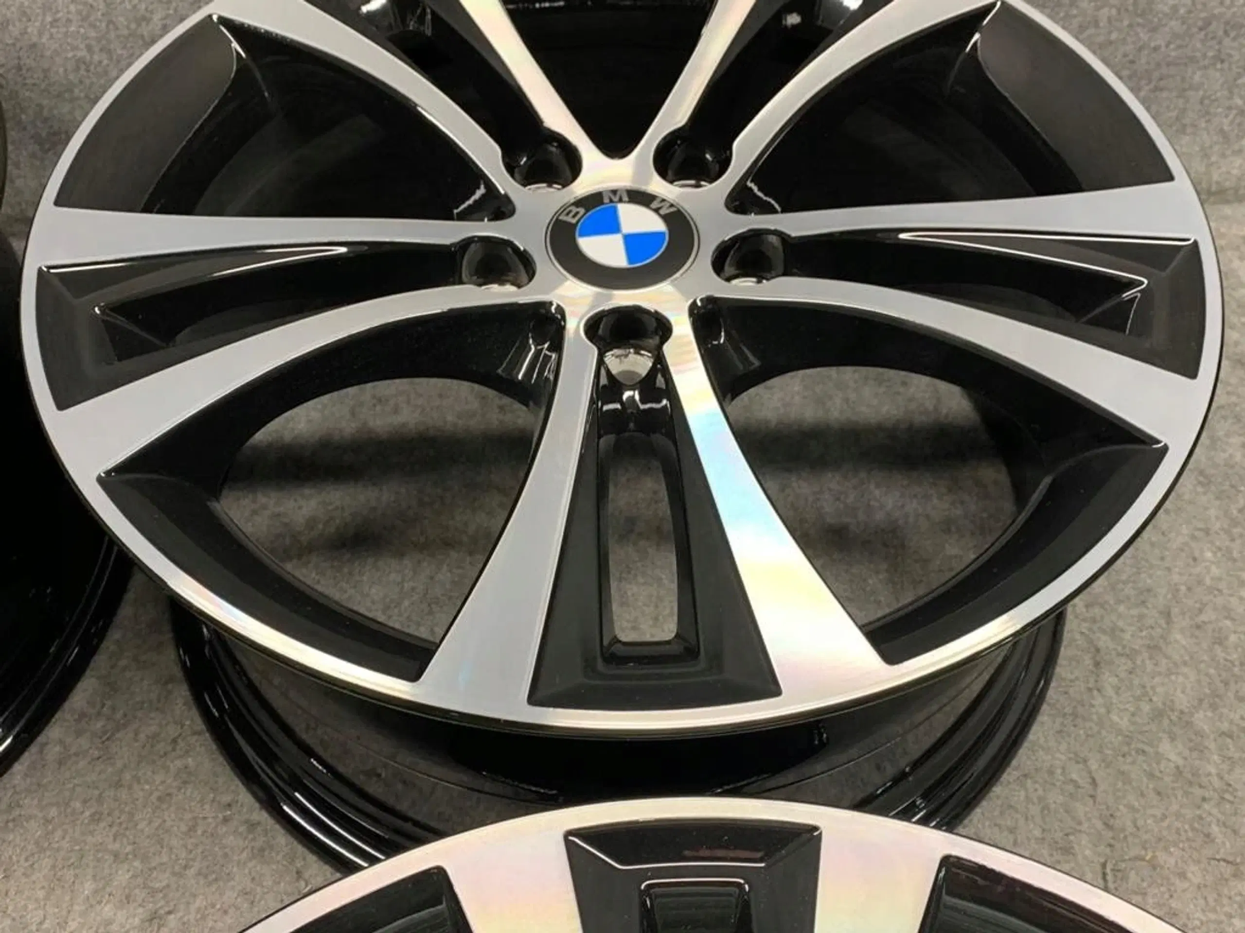 FÆLGE BMW 1 OE F20 F21 F22 384 75J og 8Jx18"5x120