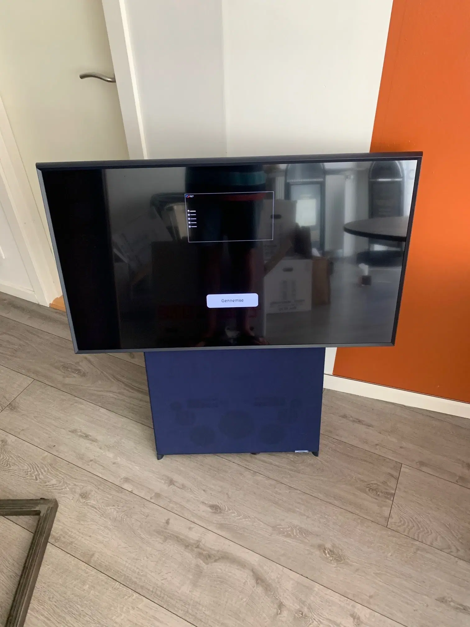 Samsung the Sero drejbart tv 43"