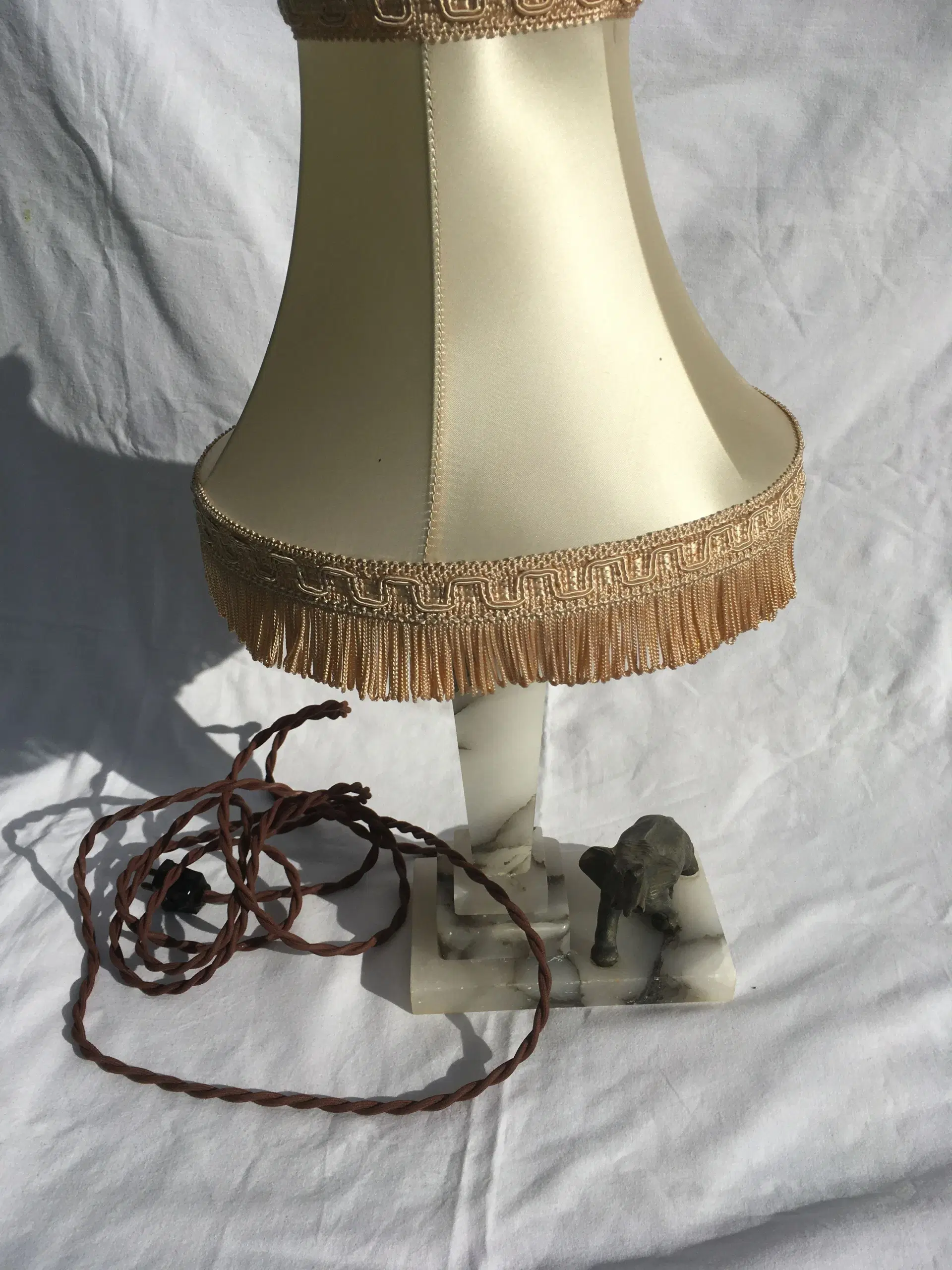 Retro marmor bordlampe