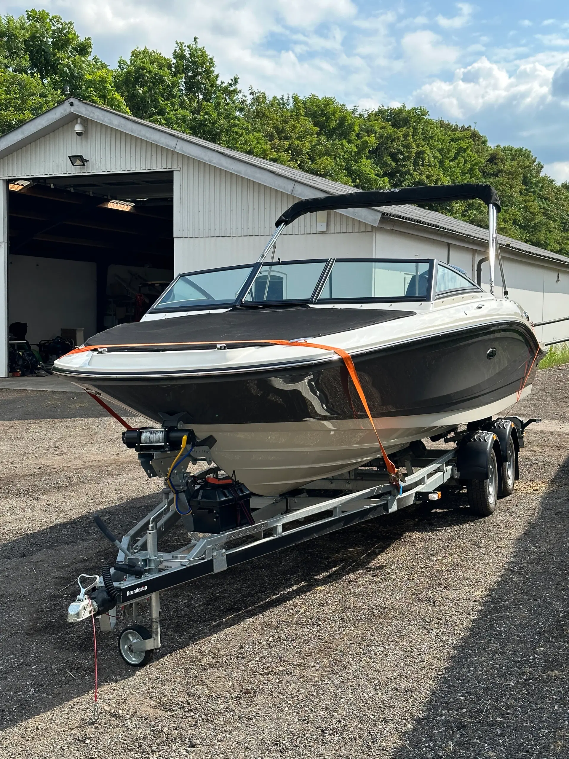 SeaRay SPX 210