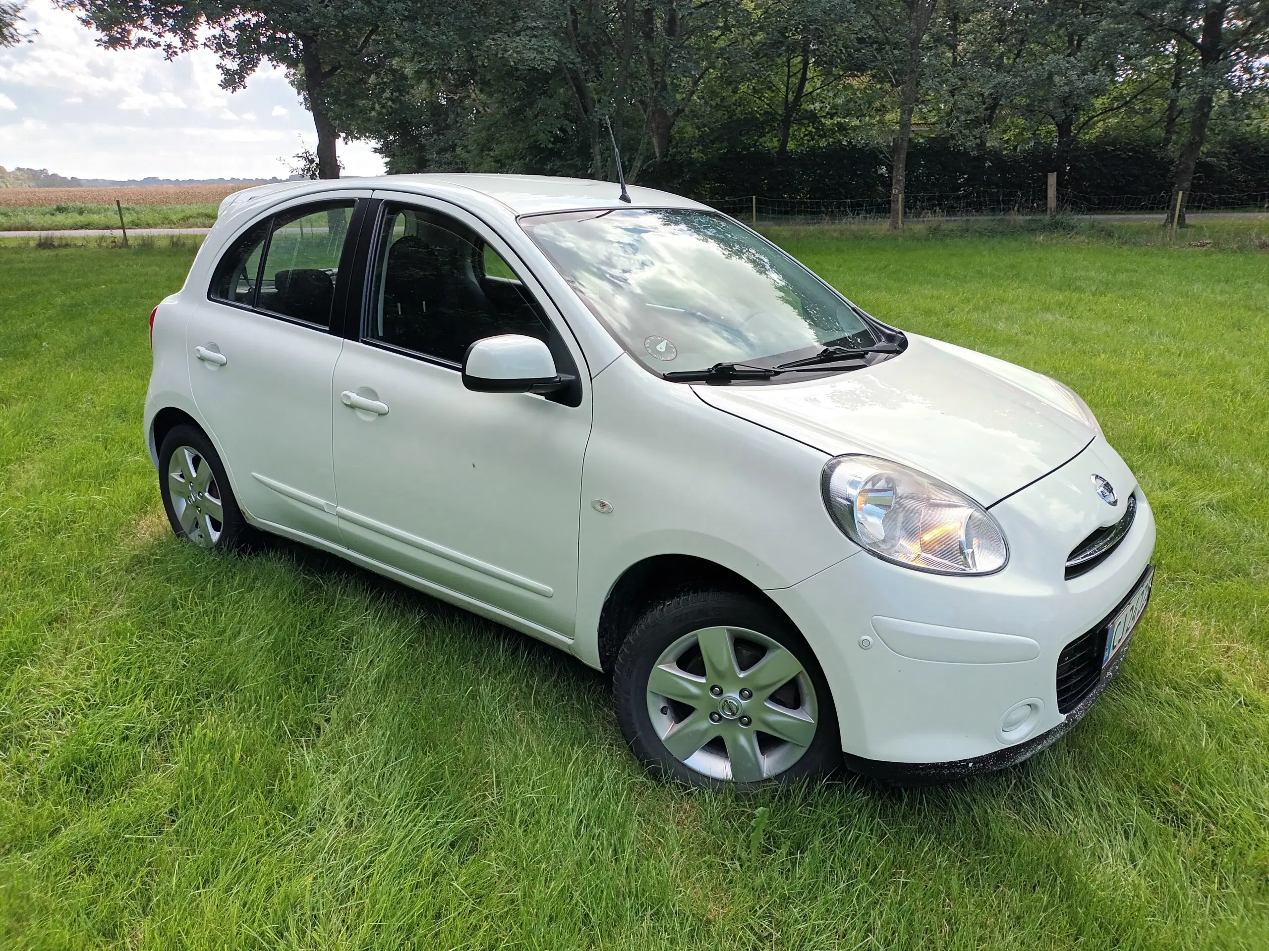 Nissan Micra Dig-S K13 2011