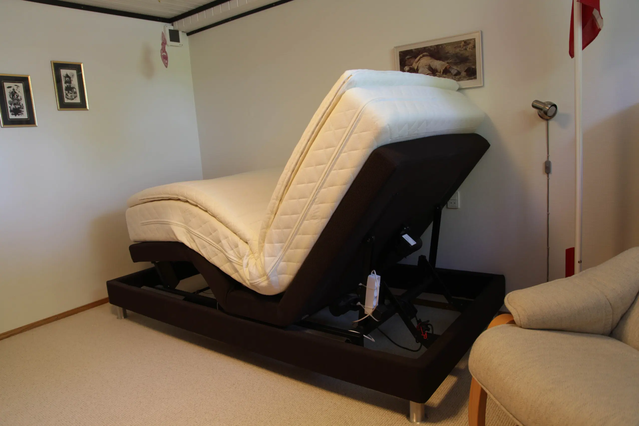 Elevationsseng m massage