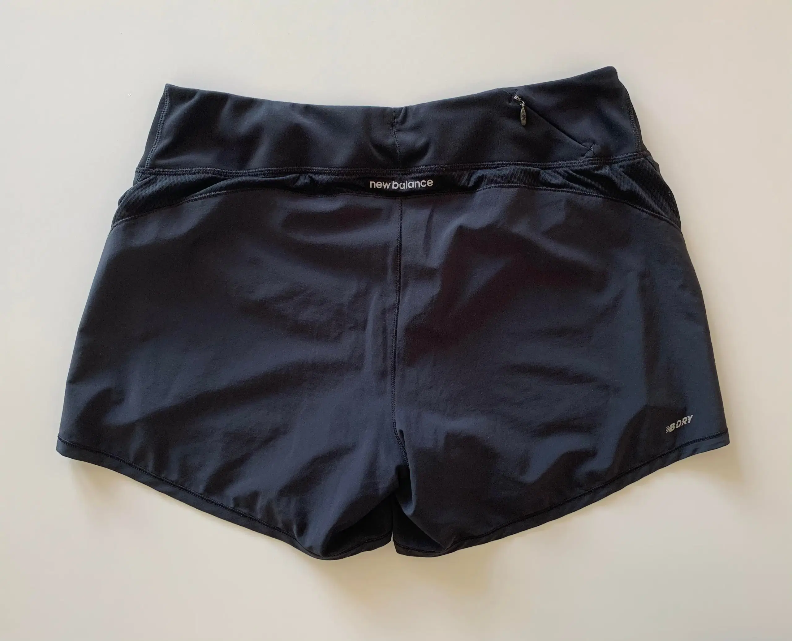 New Balance Impact 5 Inch 2 in 1 shorts damemodel