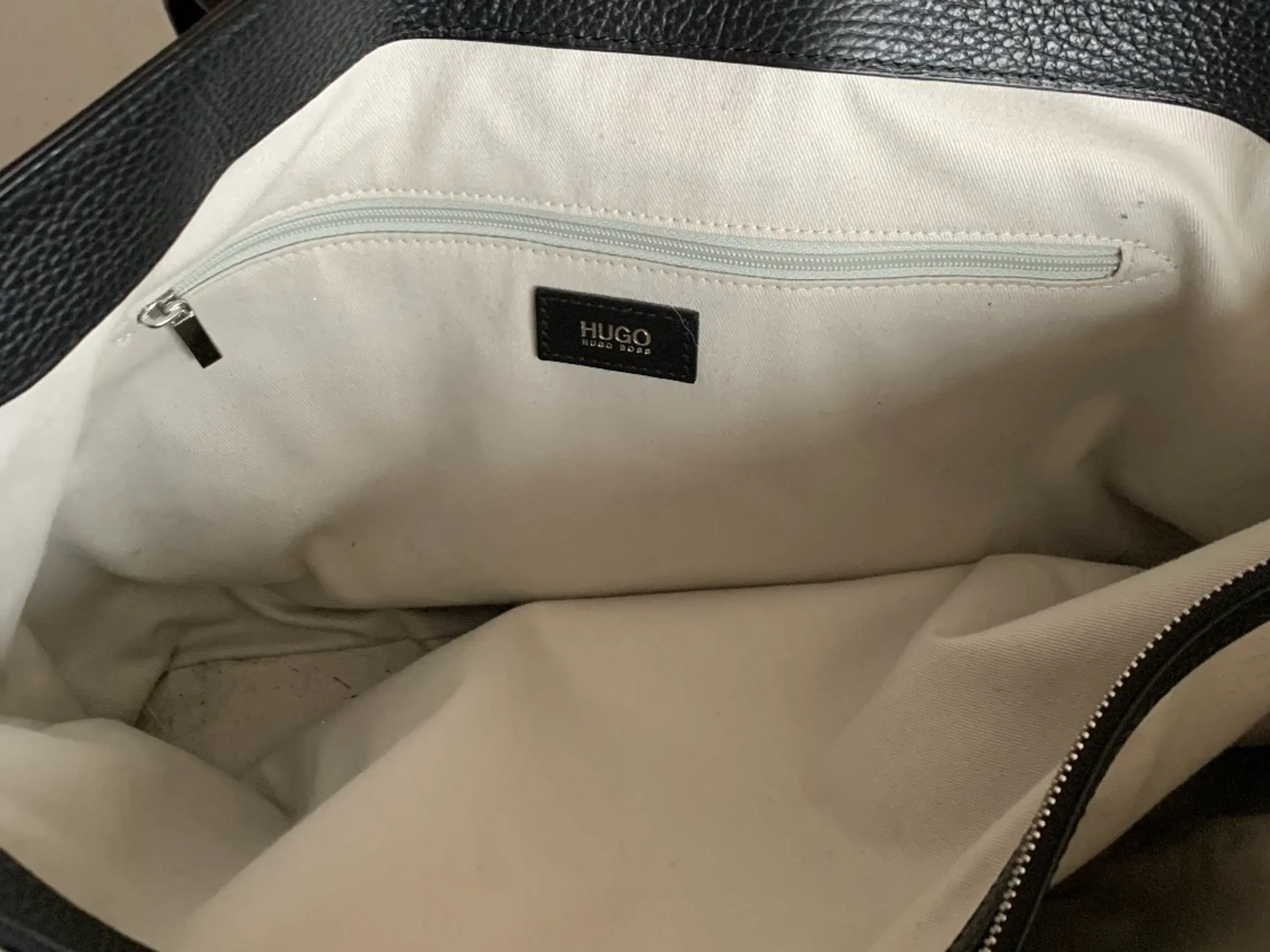 Hugo boss shopper