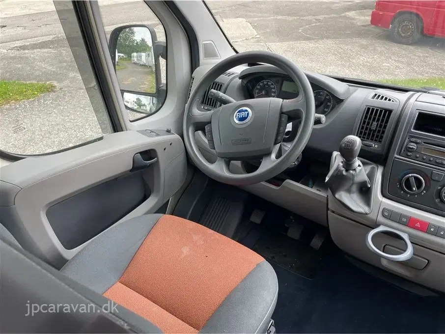 0 - Fiat DUCATO 23 JTD Chausson Flash08