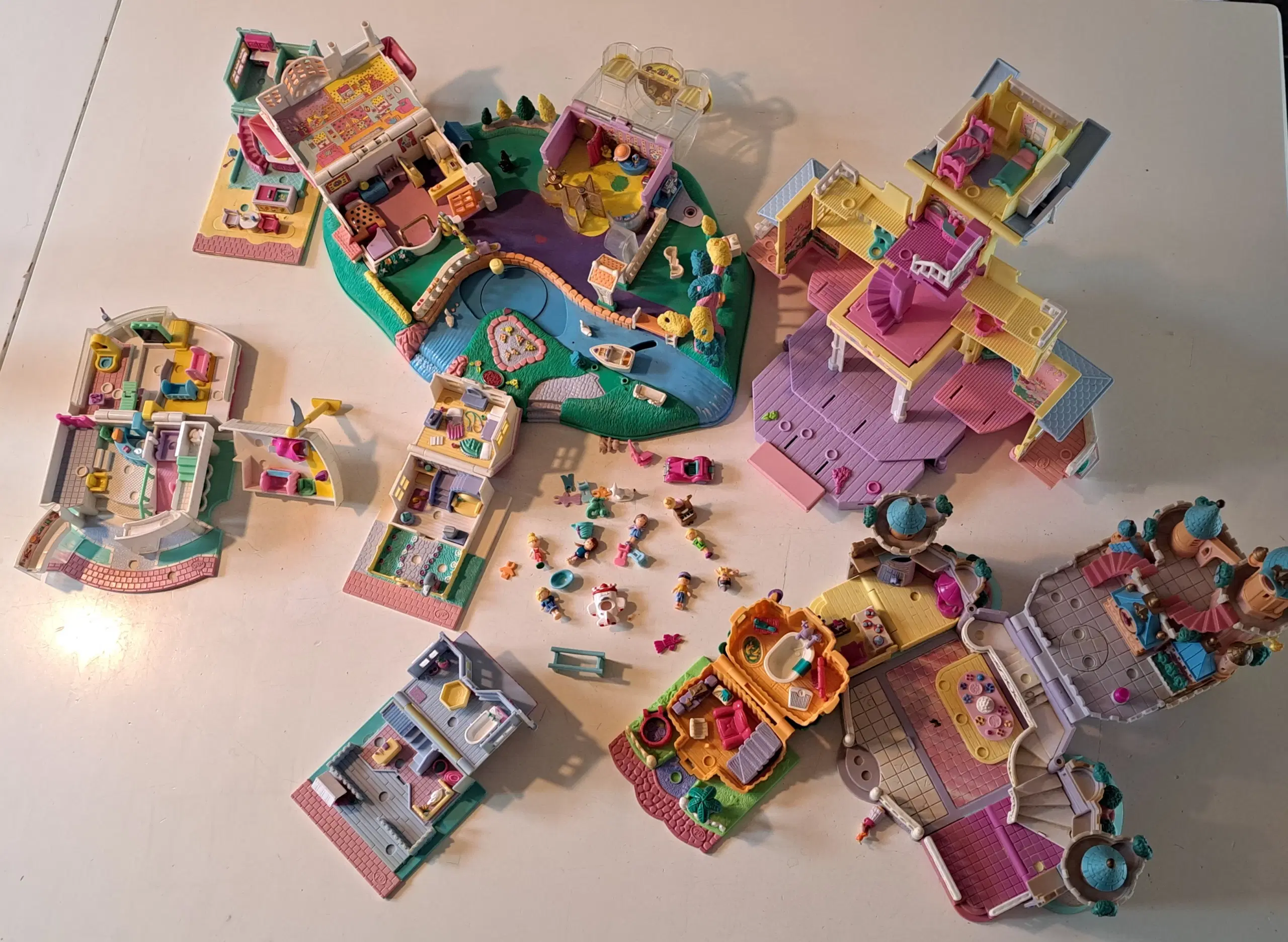 Polly Pocket by huse figurer