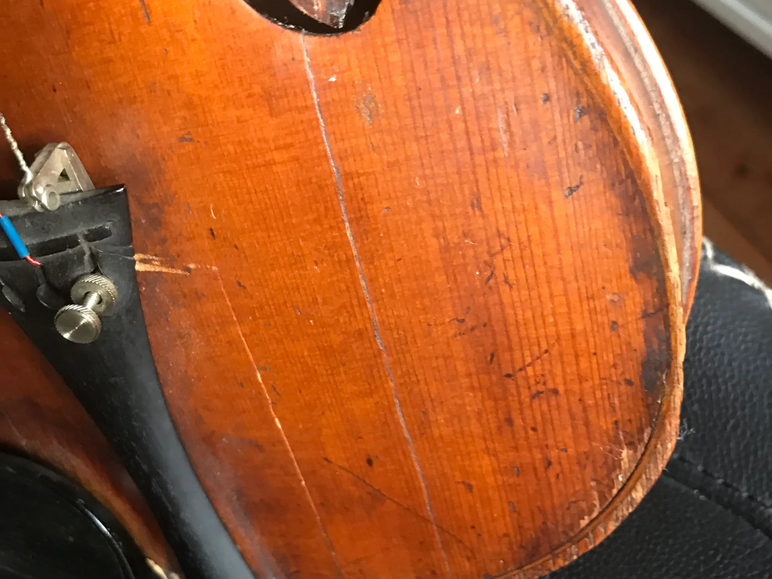 Gammel violin