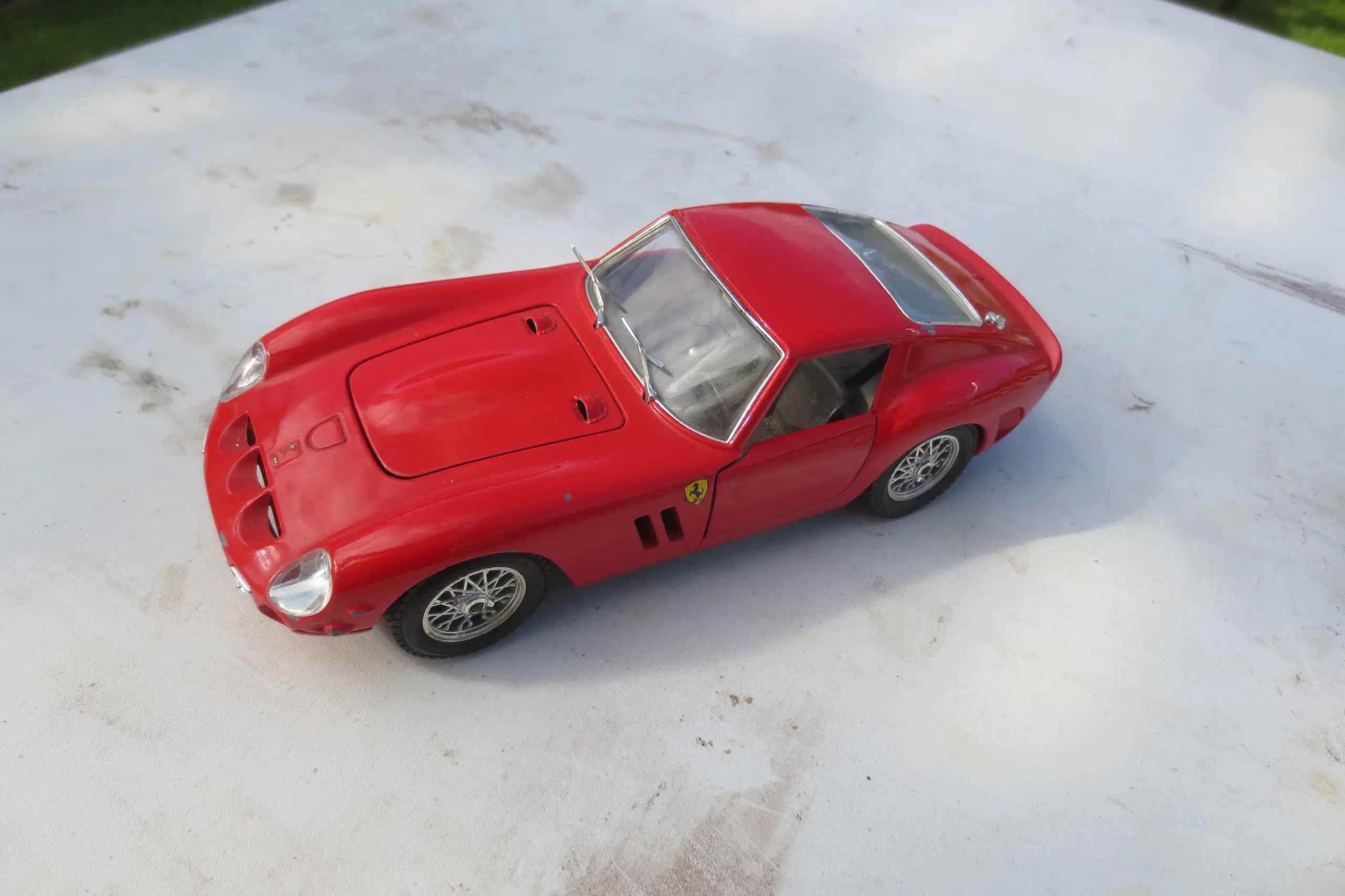 4 stk Modelbiler MGA- Ferarri -Jaguar