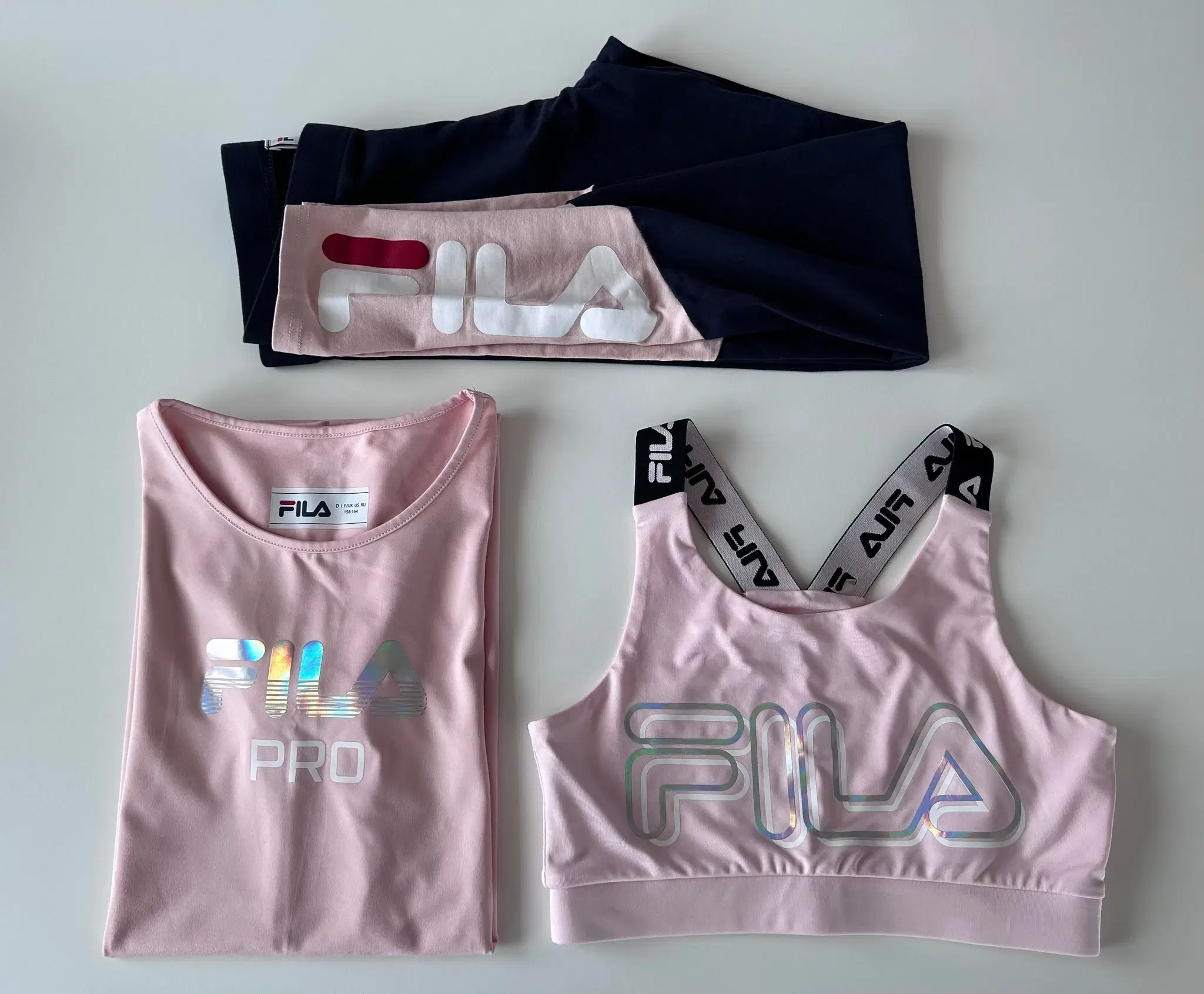 Fila 3-delt sæt leggings t-shirt og top - NYT