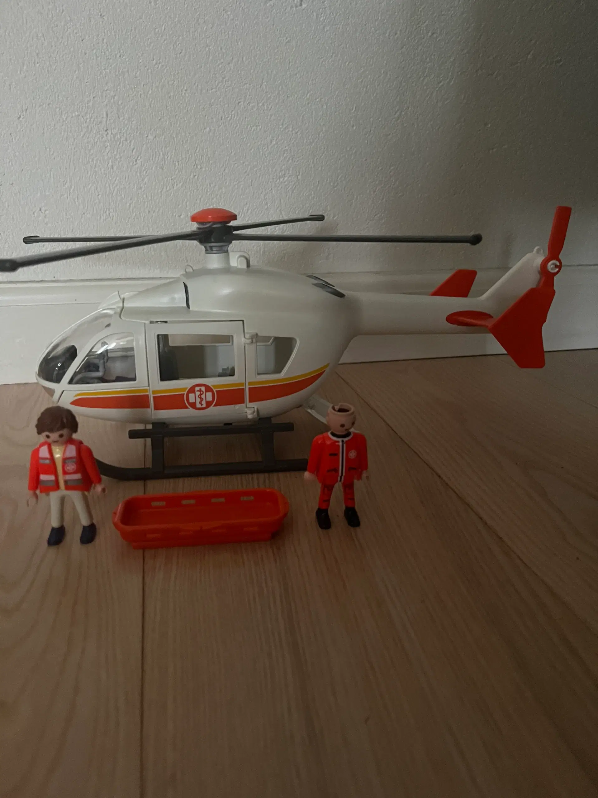 Playmobil lægehelikopter