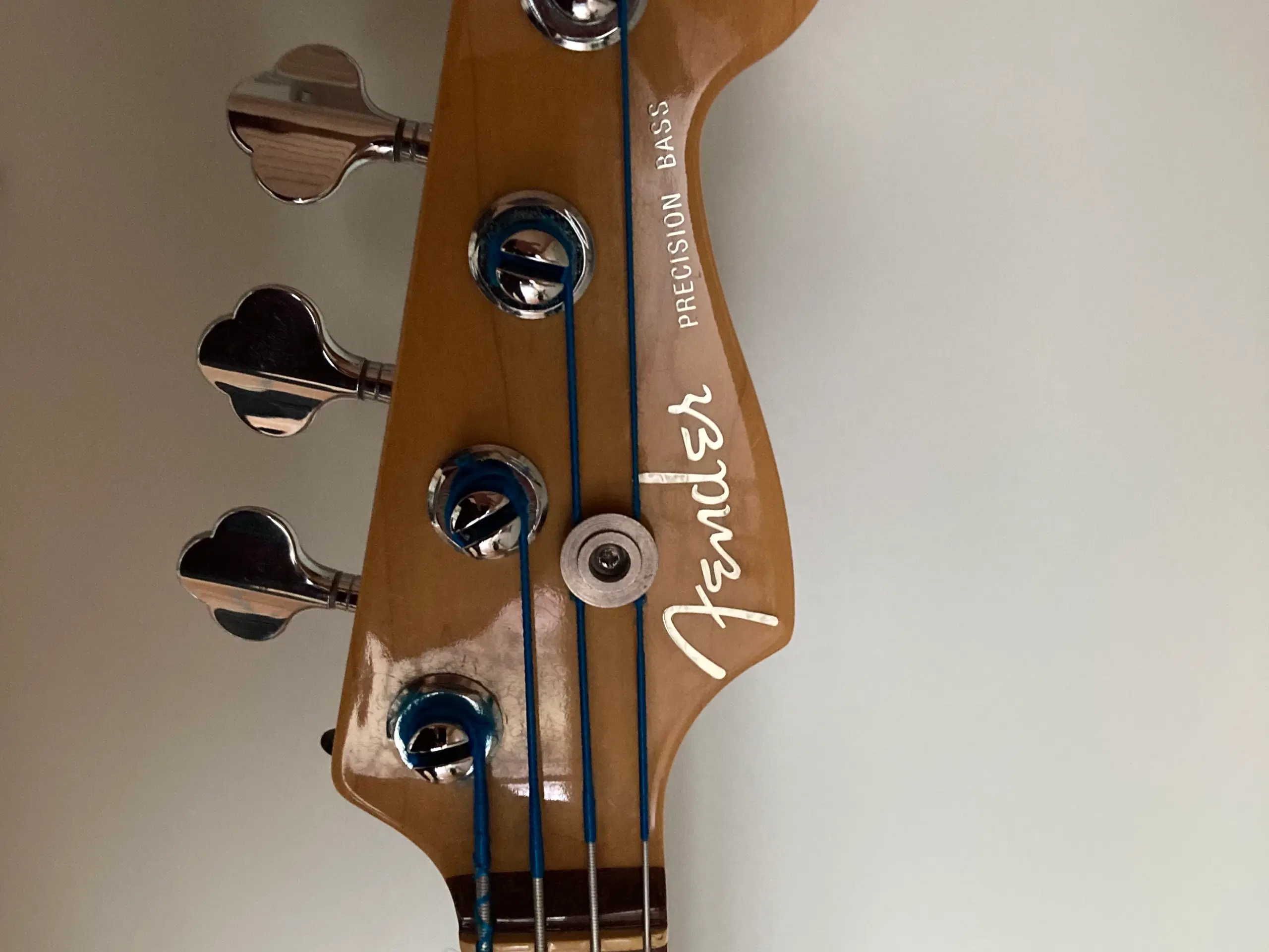 Fender Deluxe USA P/J bas