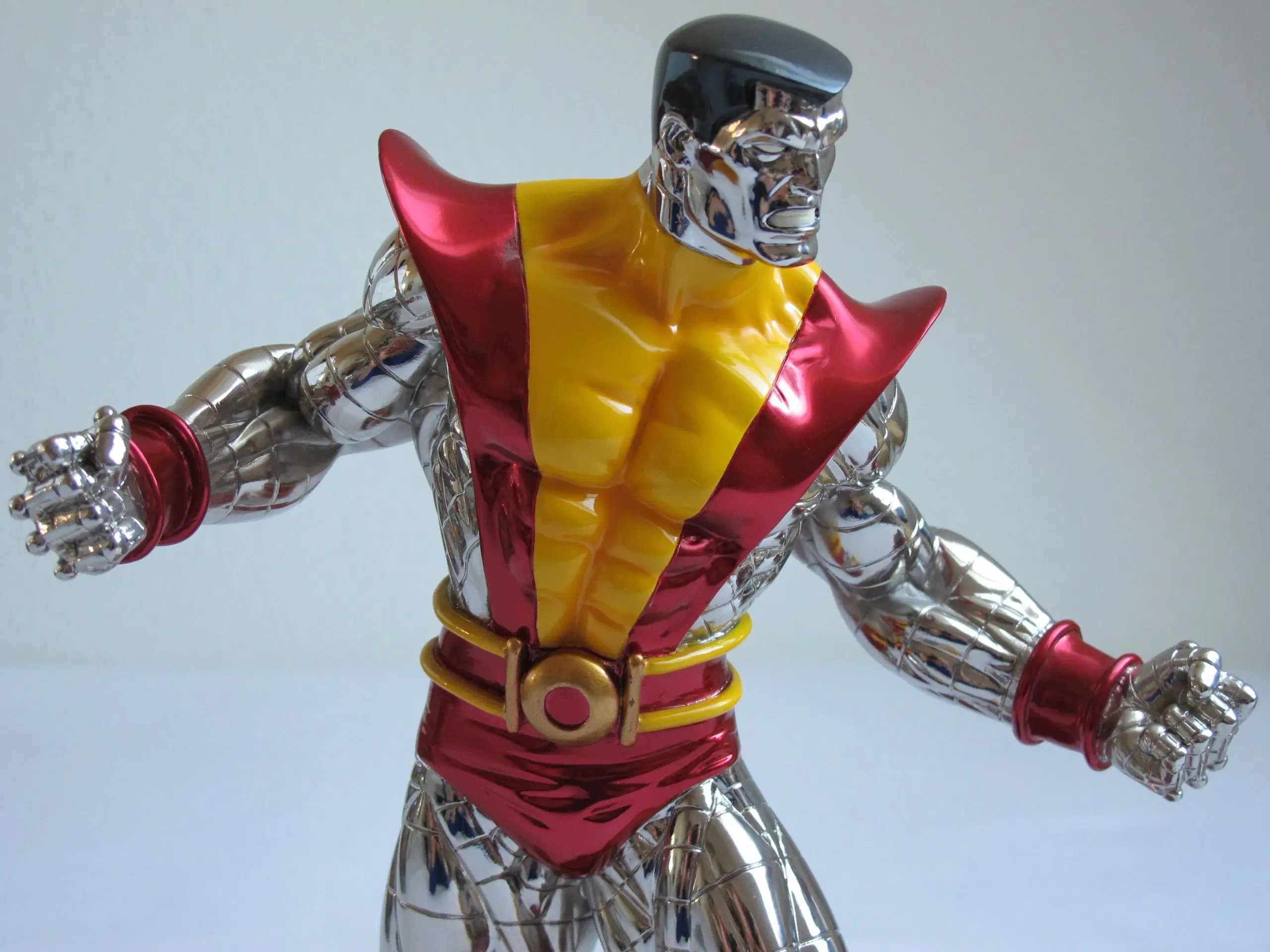 Colossus Statue Chrome Edition (Bowen Design)