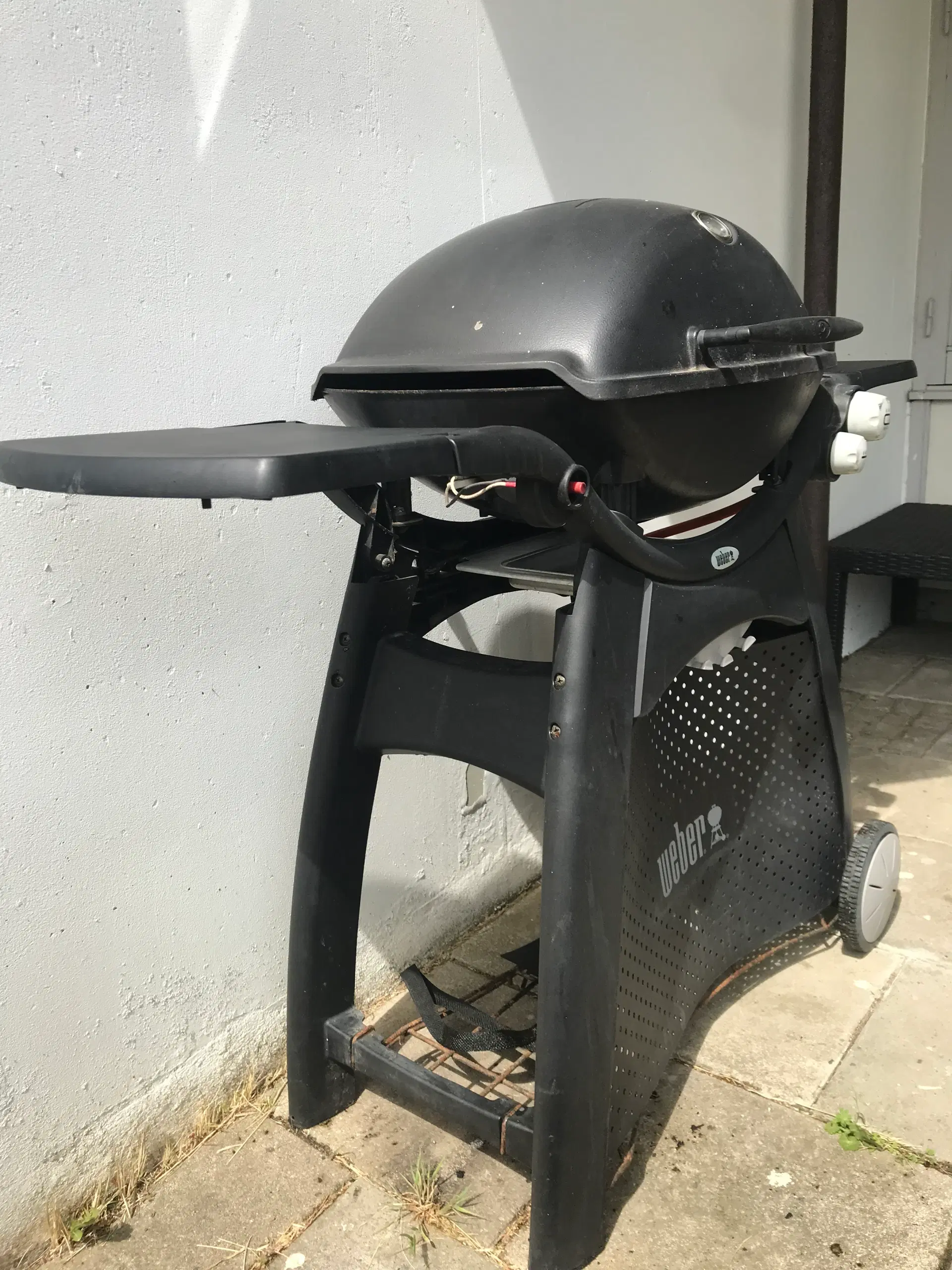 Weber Q3000