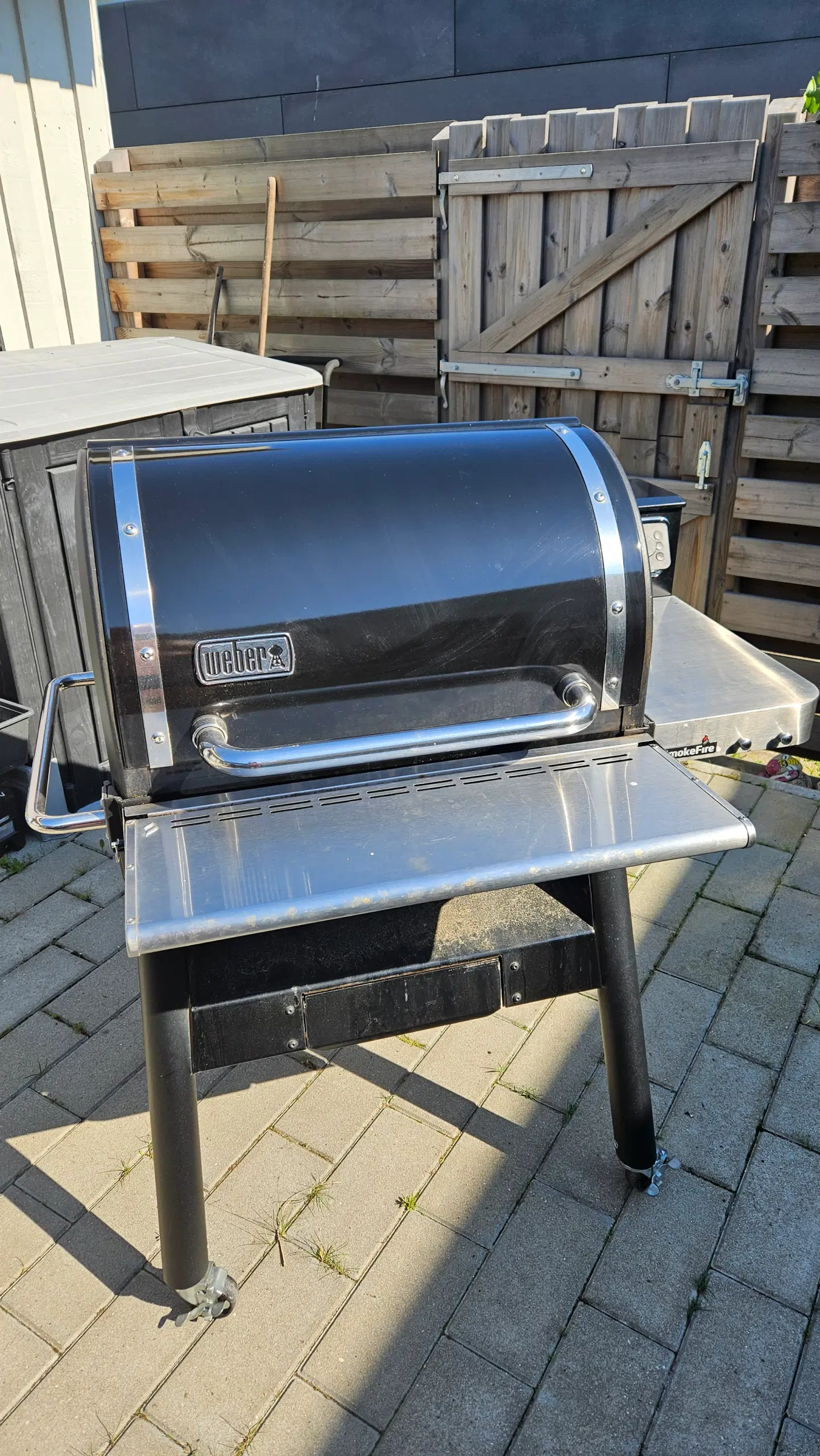 Weber SmokeFire pille grill